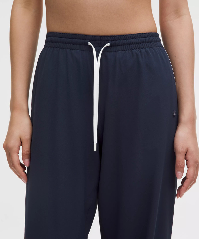 Court Rival Wide-Leg Track Pant *Regular 4