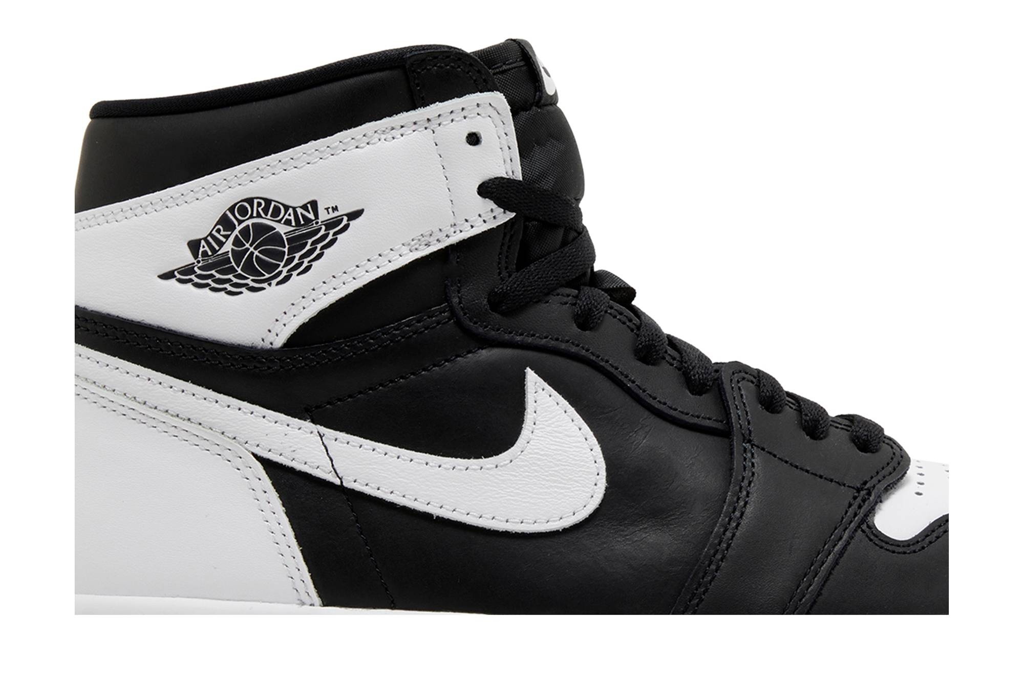 Air Jordan 1 Retro High OG 'Black White 2.0' - 2