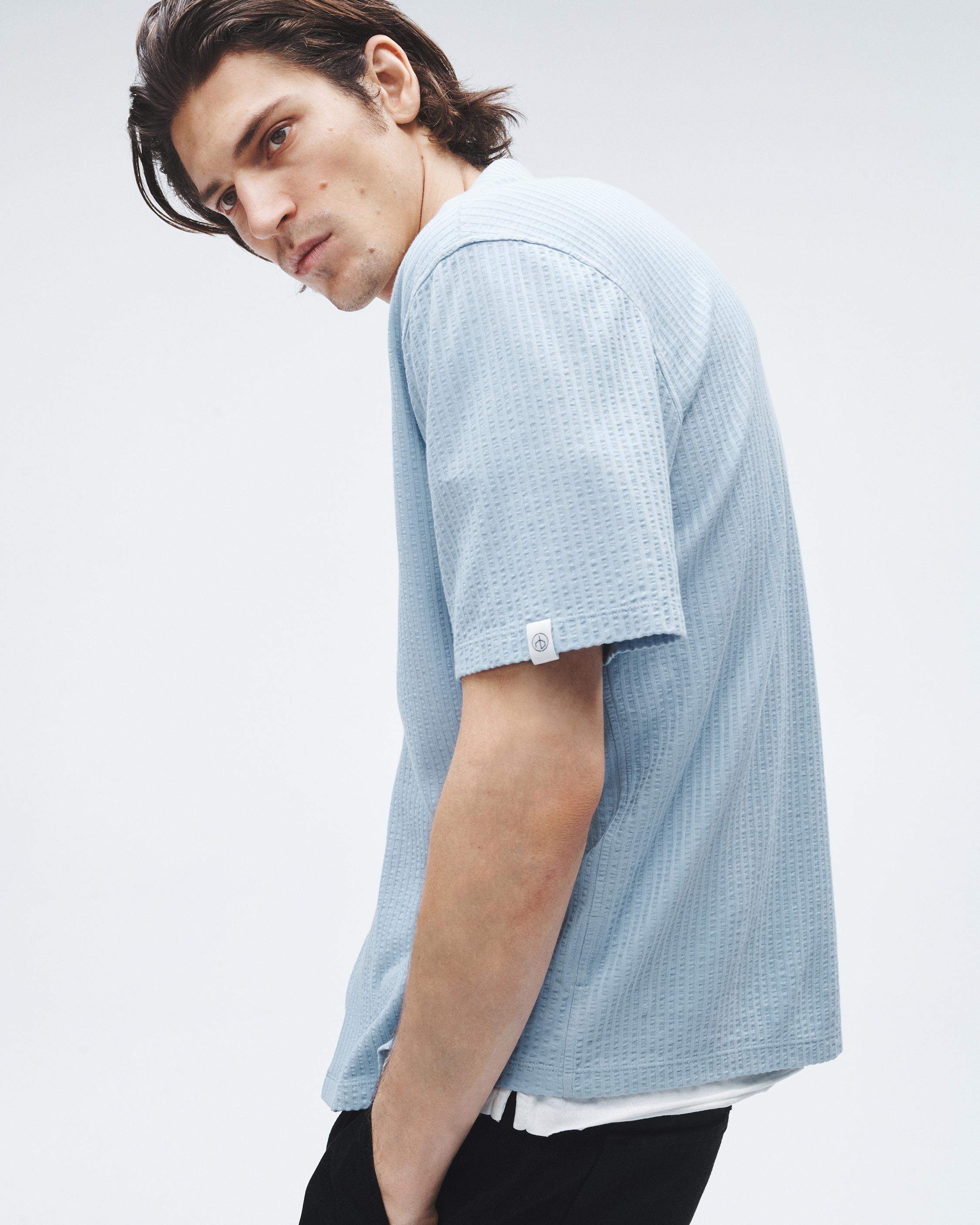 Resort Avery Gauze Shirt
Relaxed Fit Button Down - 4