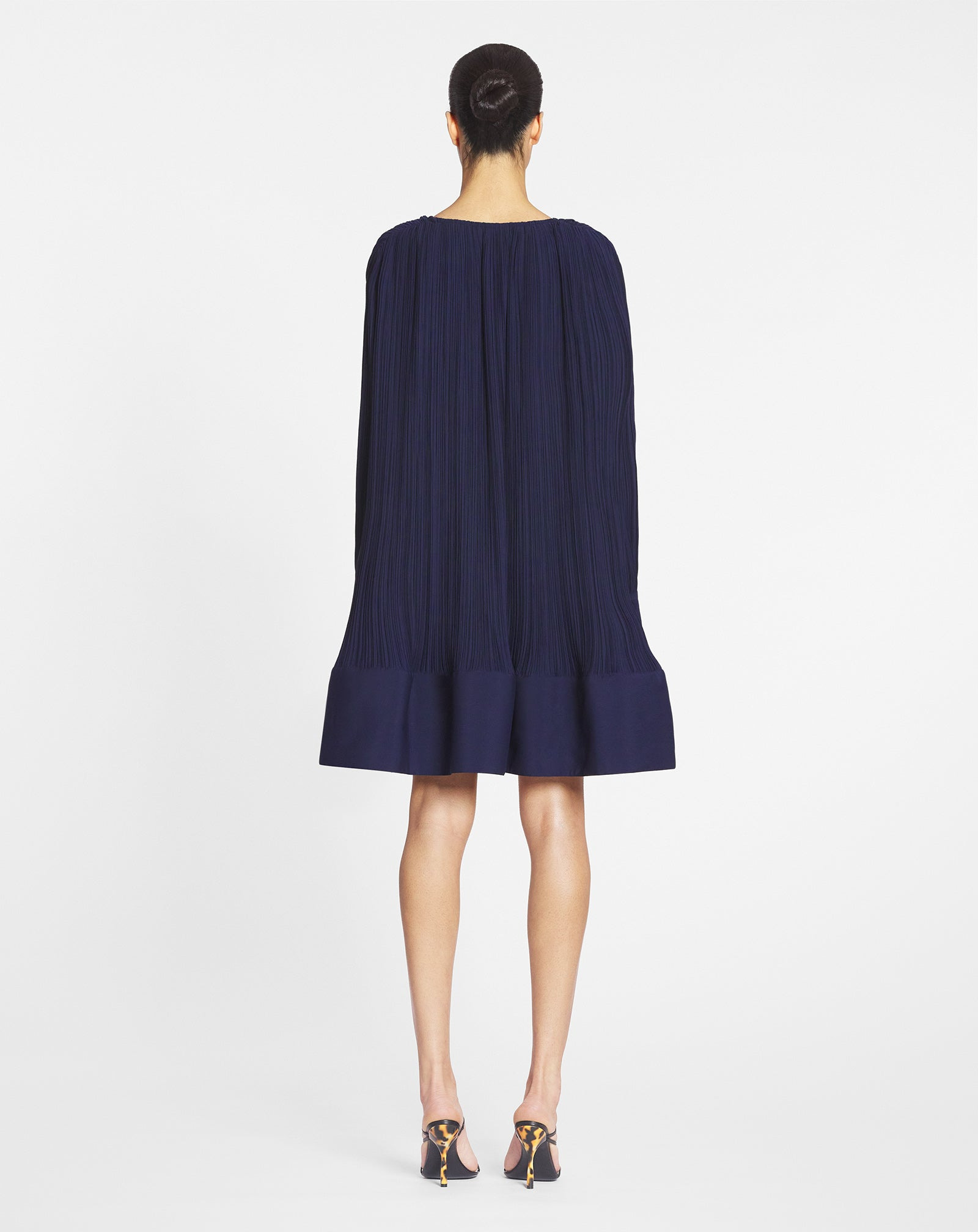SHORT CASCADE-EFFECT DRESS - 4