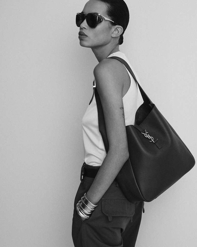 SAINT LAURENT LE 5 À 7 SUPPLE LARGE IN SUEDE outlook