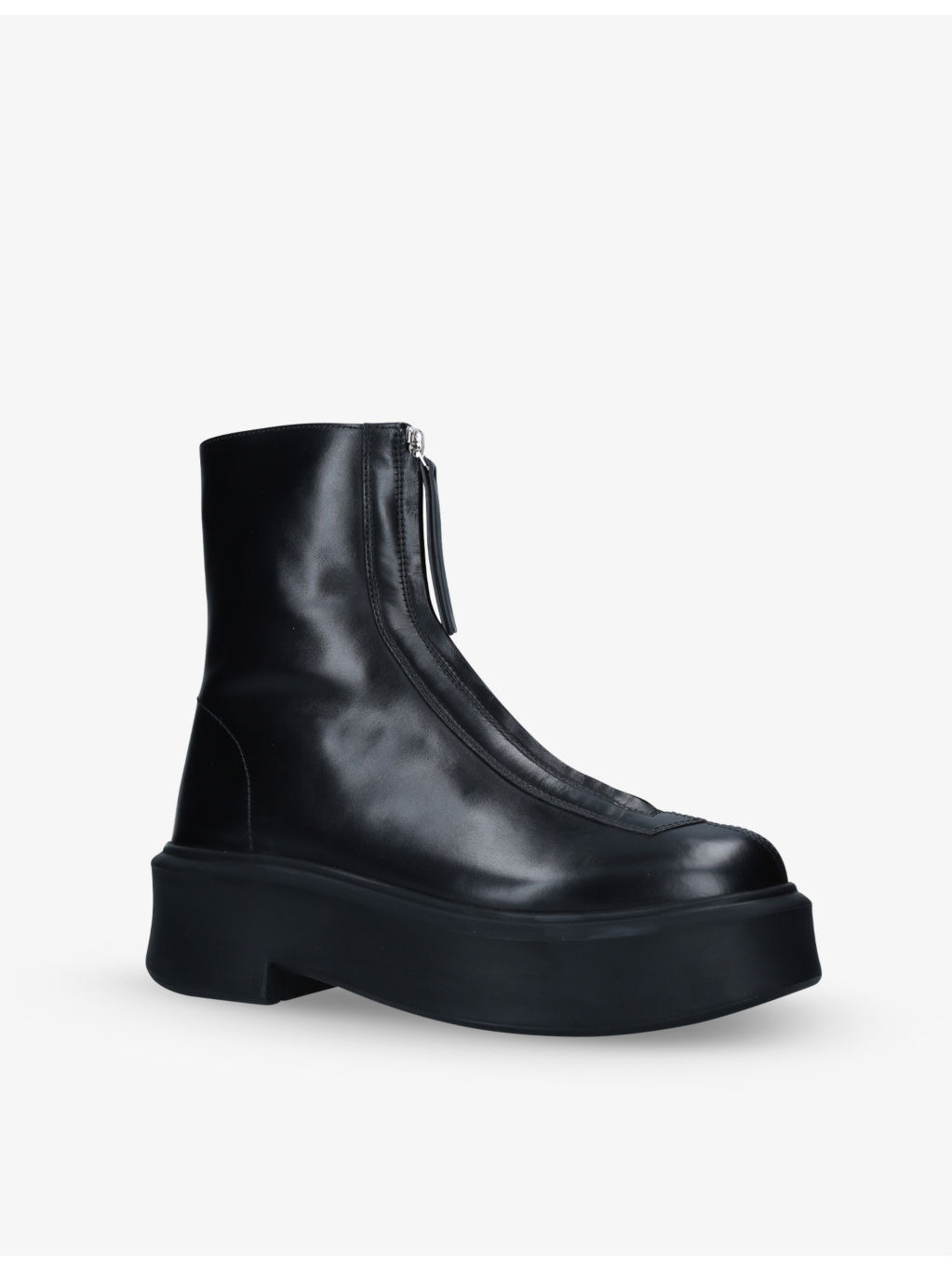 Zipped leather ankle boots - 3