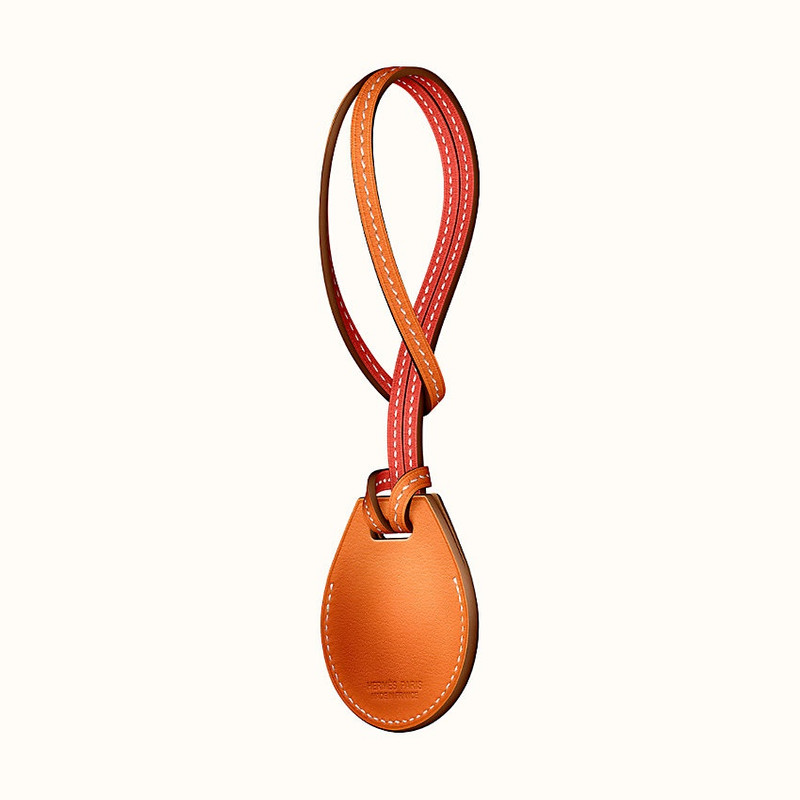 Apple AirTag Hermes bag charm 3