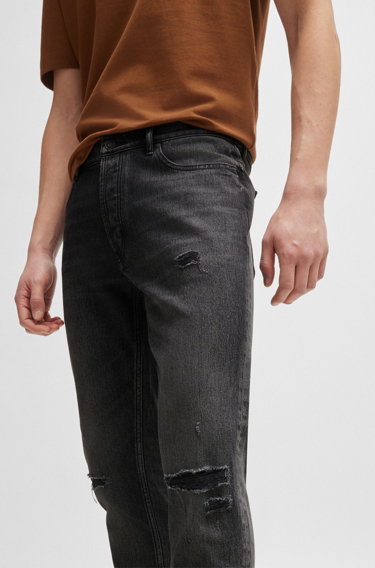 TAPERED-FIT JEANS IN BLACK DISTRESSED DENIM - 5