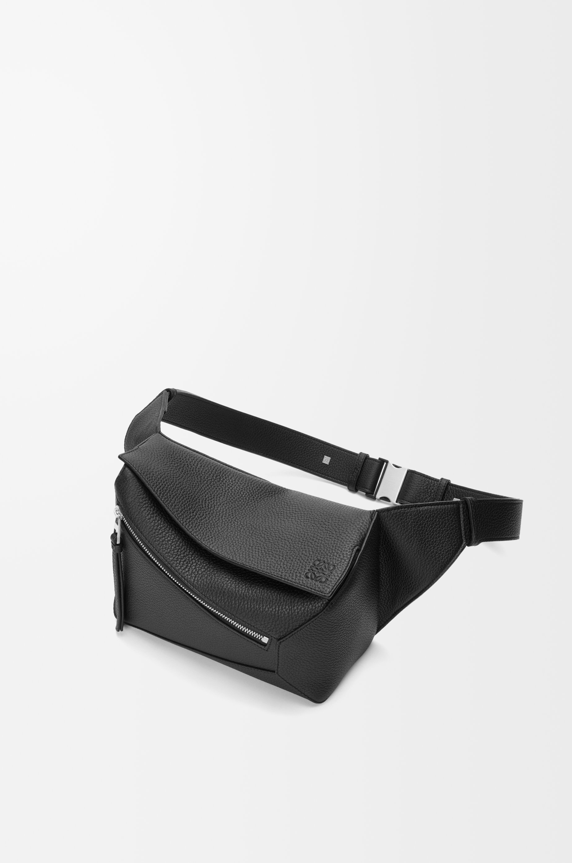 Small Puzzle bumbag in grained calfskin - 3