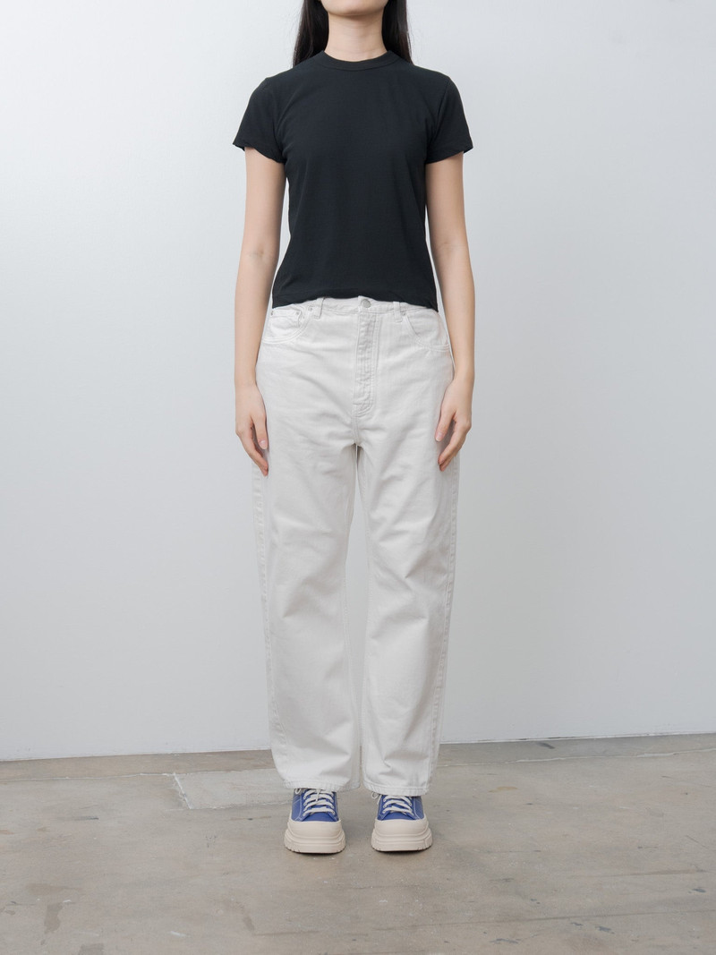 ATON Fresca Single Jersey Tight Fit T-Shirt - Black outlook