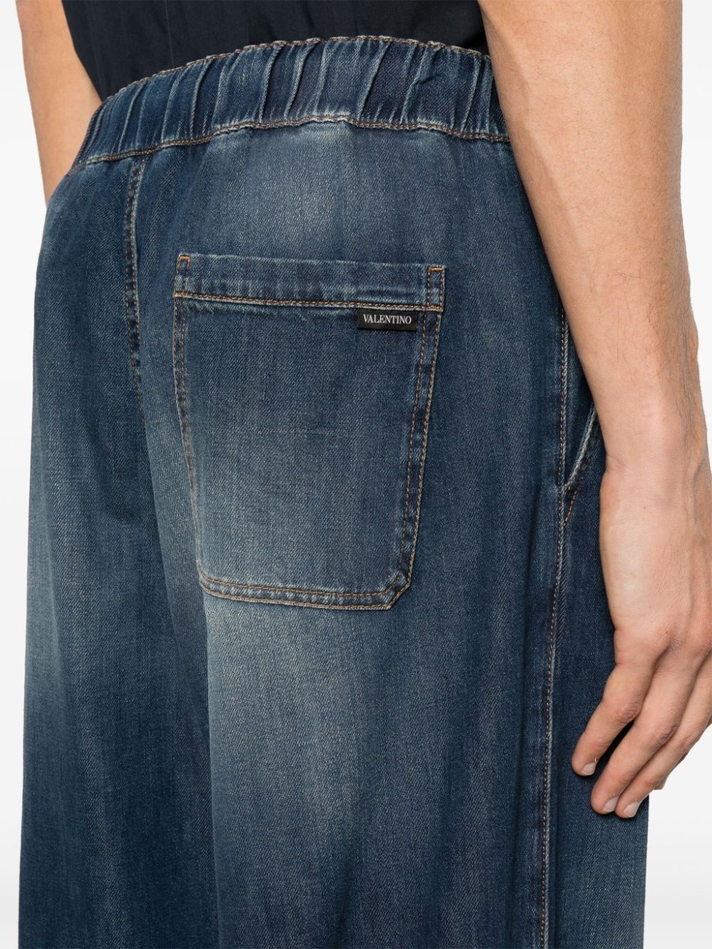 elasticated-waist wide-leg jeans - 5