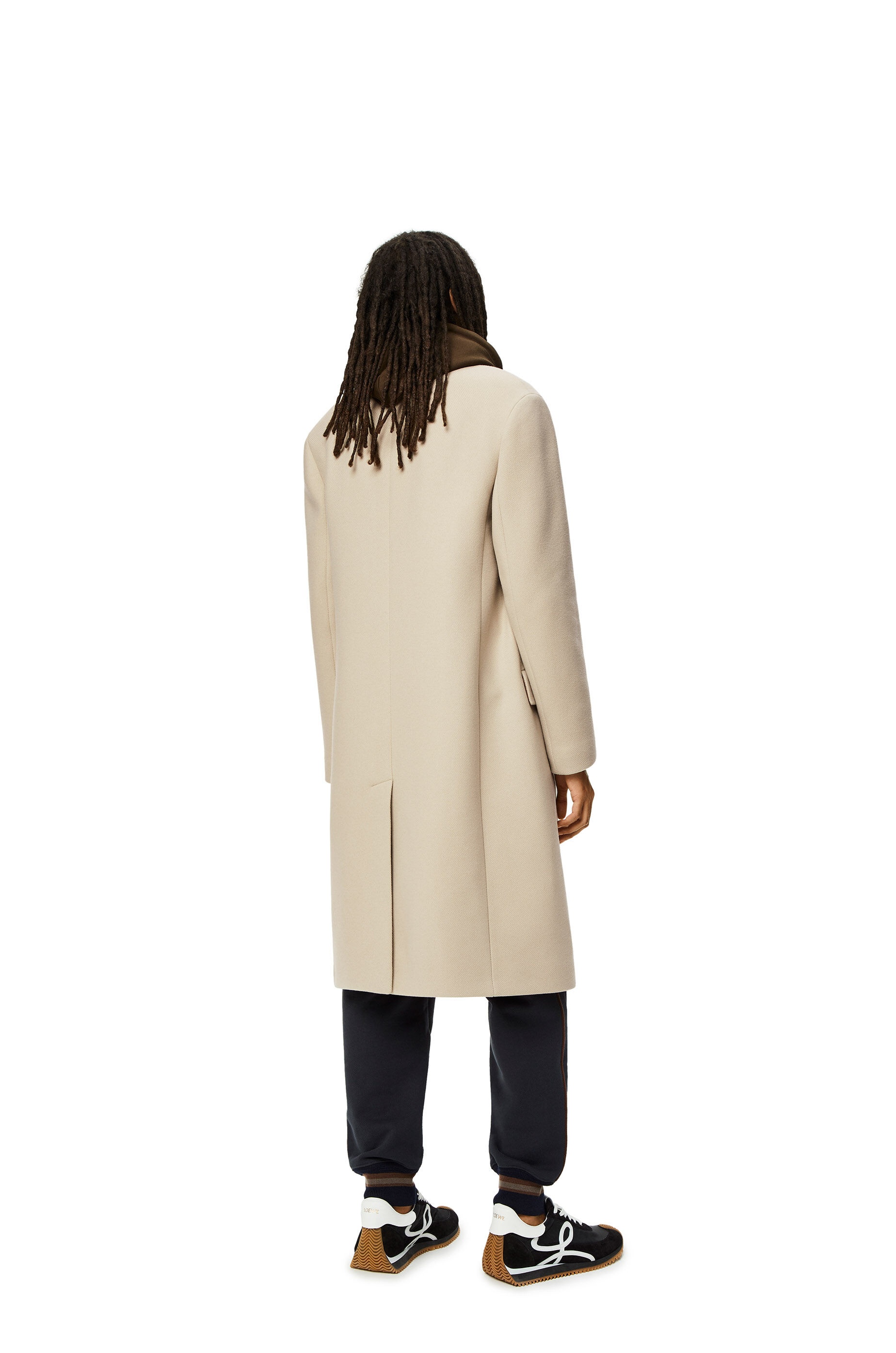 Single breasted coat in wool - 4