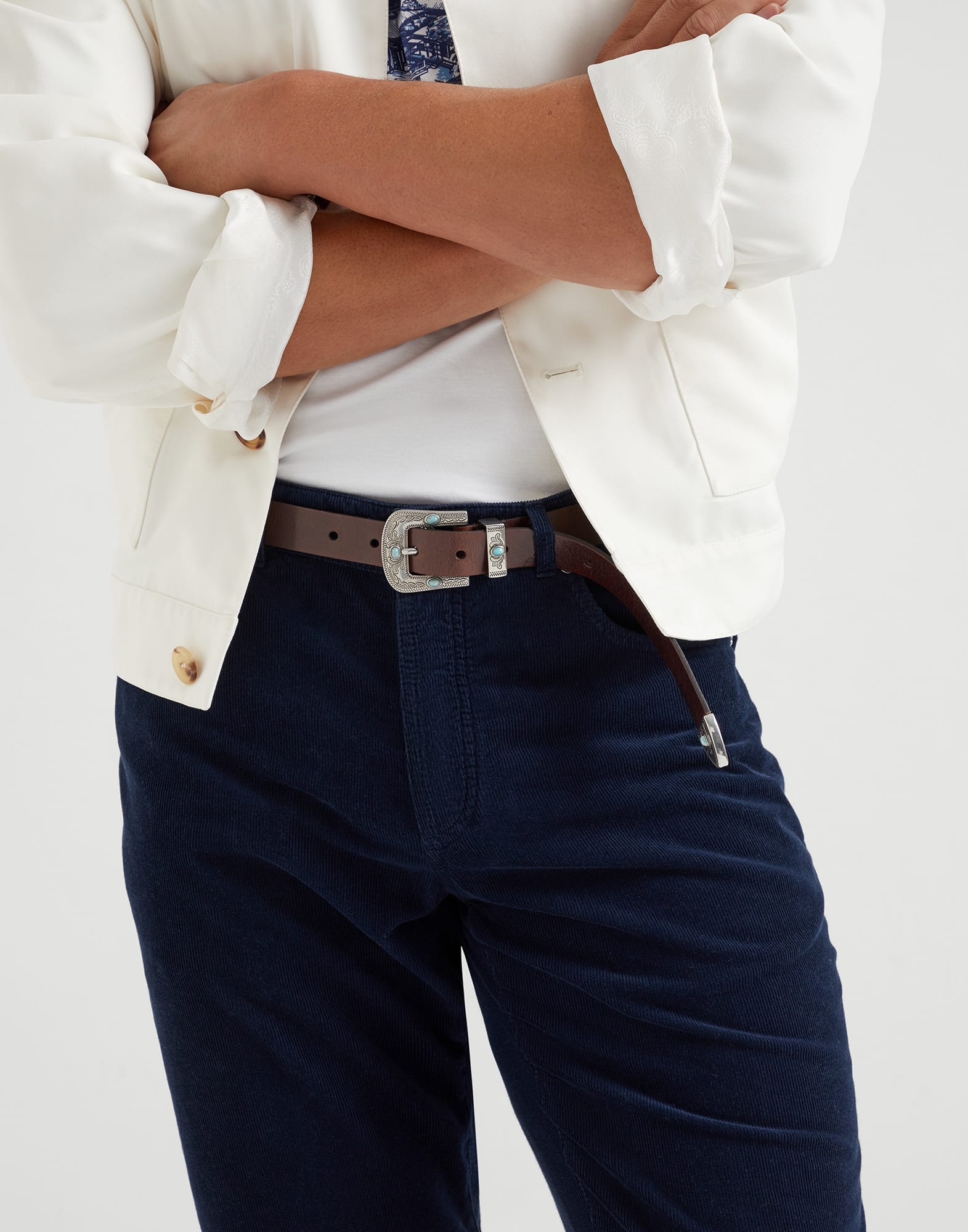 Garment-dyed Italian fit five-pocket trousers in cotton narrow wale corduroy - 3