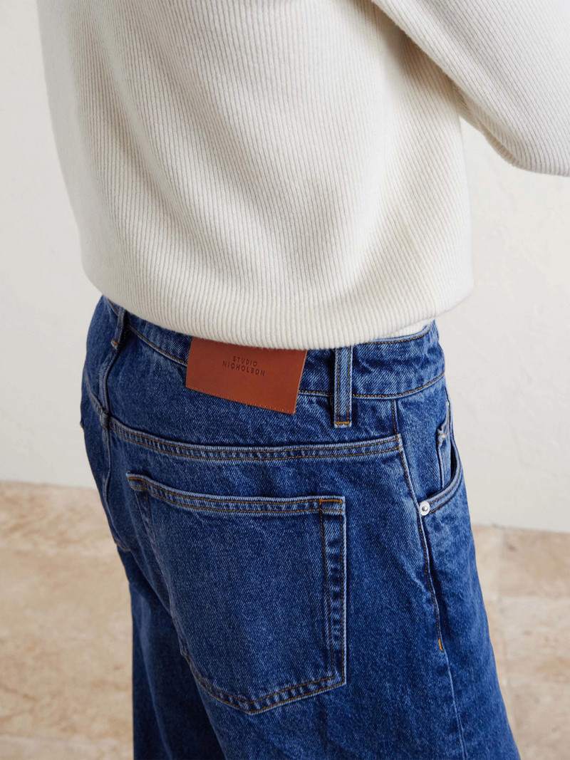 Straight-Leg Jeans 5