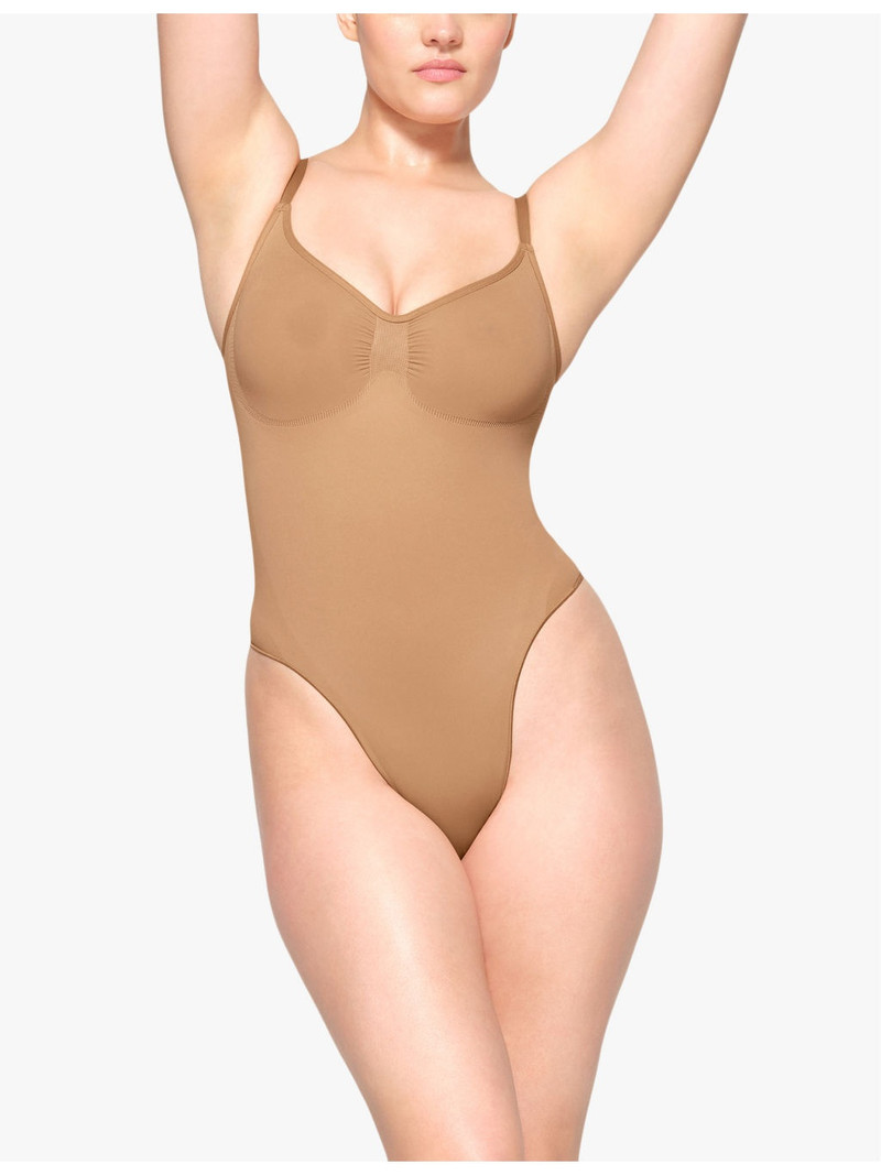 SKIMS Seamless Sculpt fitted stretch-woven body outlook