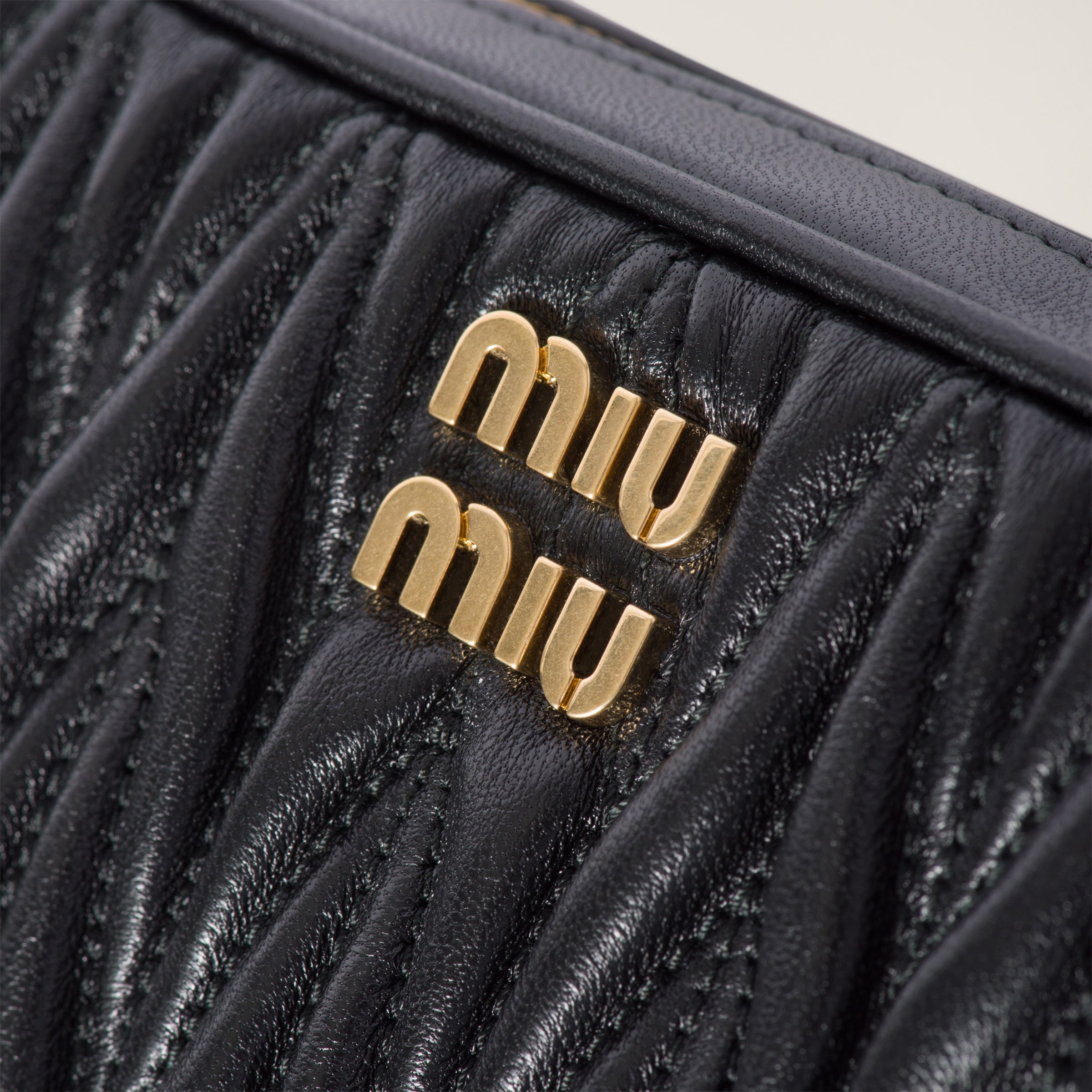Matelassé nappa leather pouch - 5