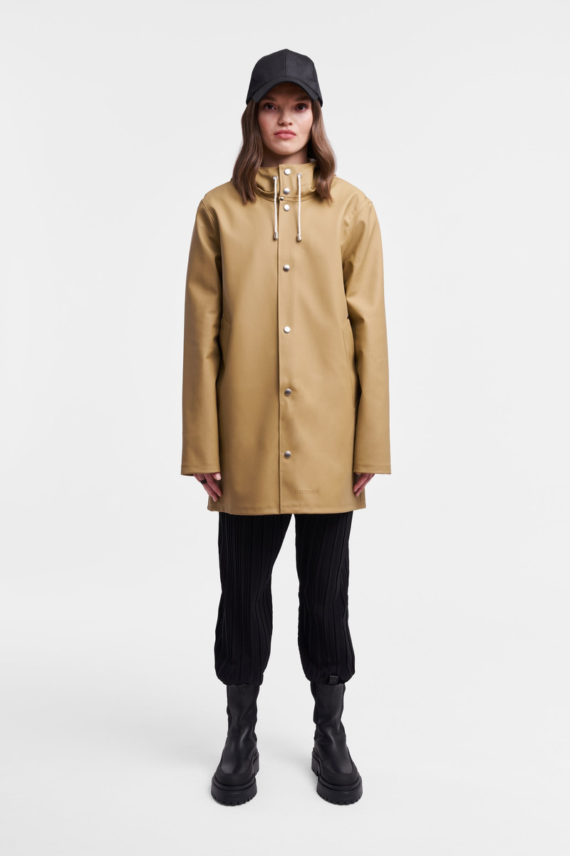 Stutterheim Stockholm Raincoat Sand outlook