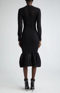 ワンピースその他 Alexander McQueen Black knitted midi dress Alexander McQueen Knitted Mesh Midi Dress | Black | FARFETCH