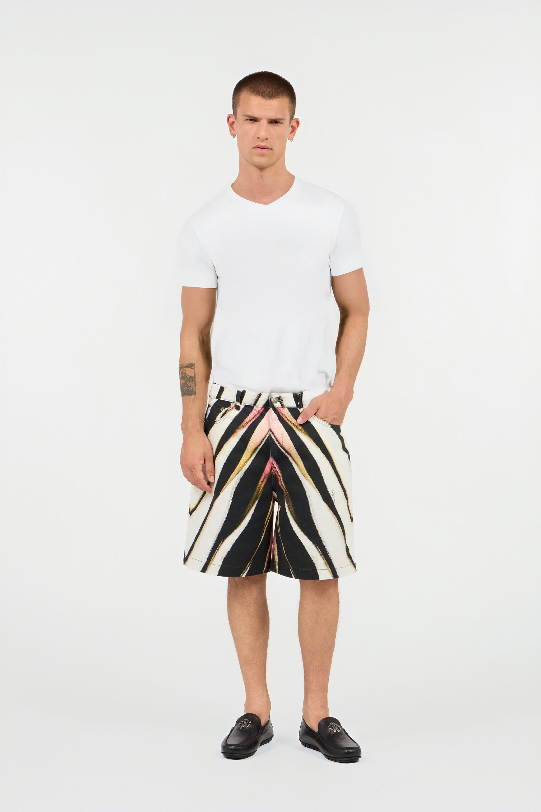 Ray Of Pink Print Bermuda Shorts - 2