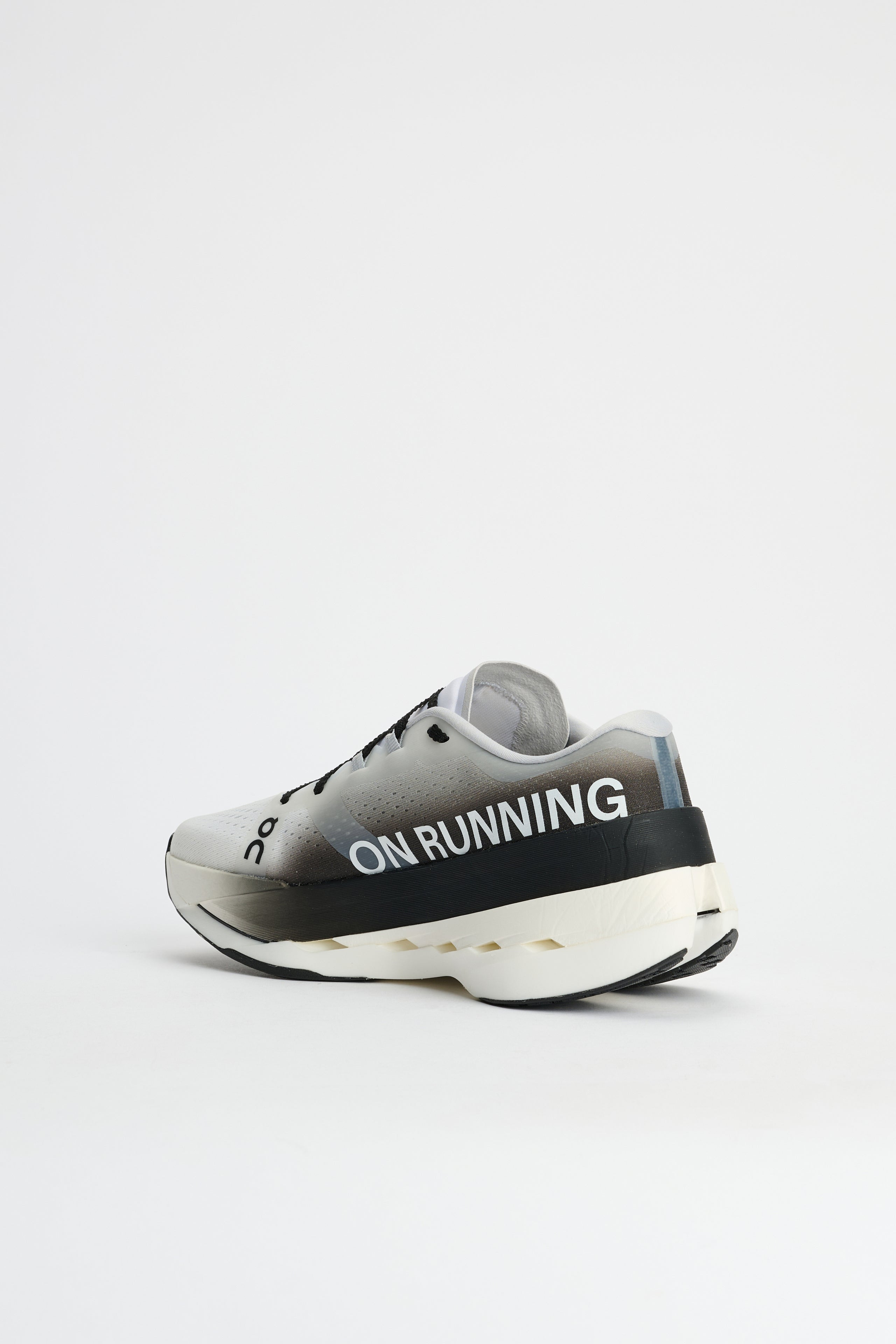 ON CLOUDBOOM MAX WHITE / BLACK - 2