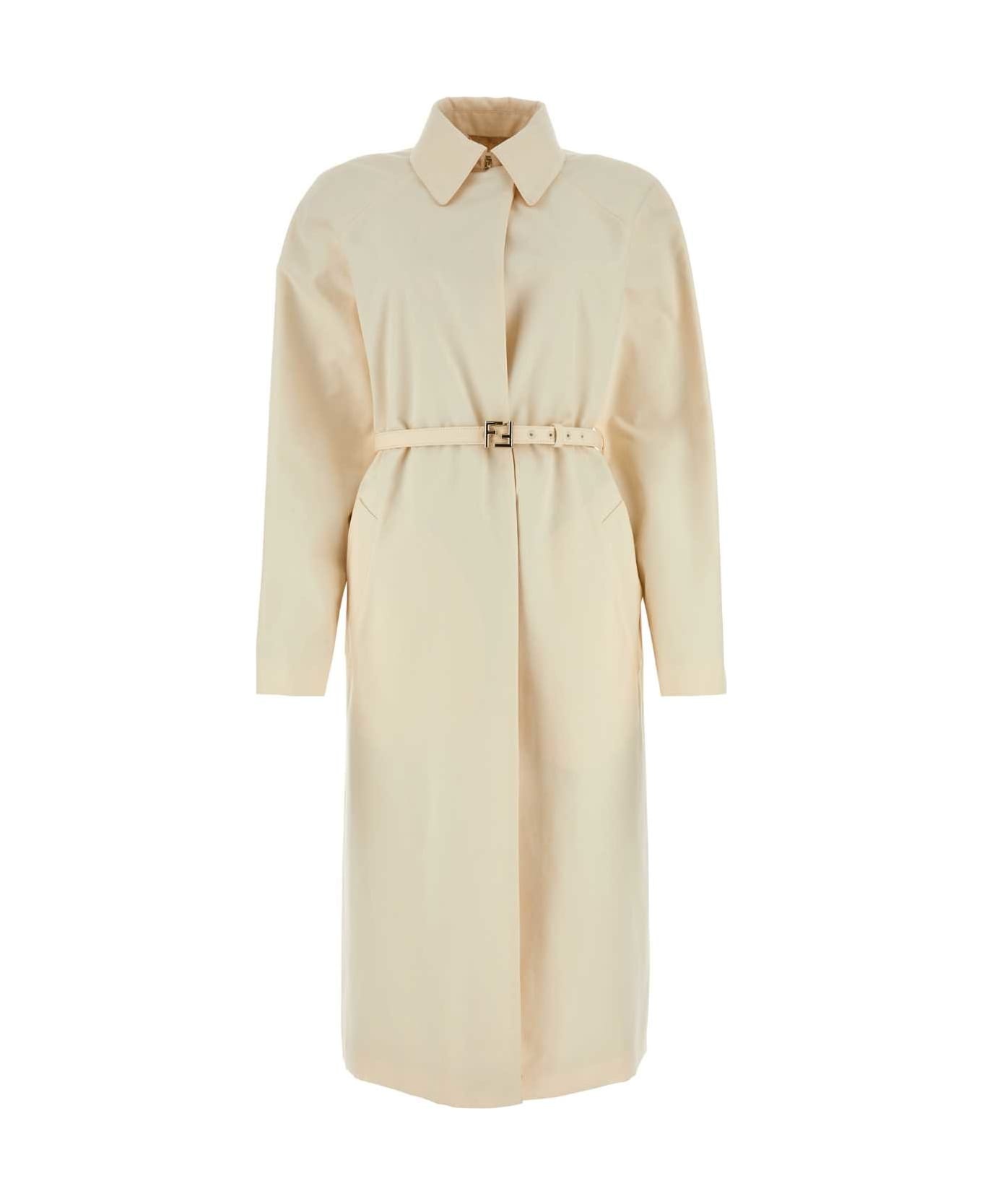 コート FENDI Ivory polyester blend overcoat (FF8994AM3S F1M2A) FENDI Ivory Polyester Blend Overcoat | italist | REVERSIBLE
