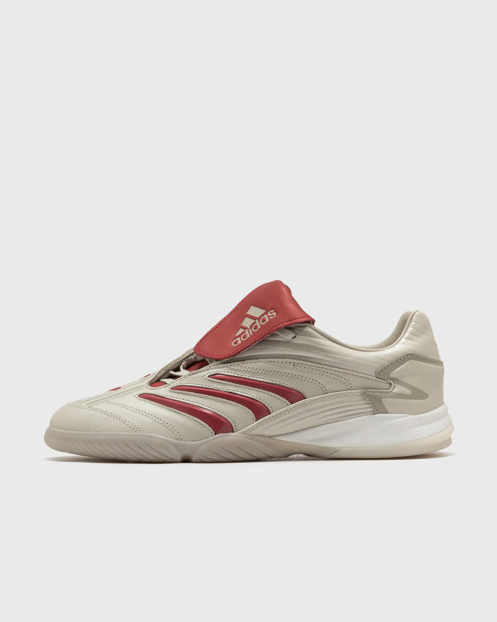 PREDATOR SALA - 1