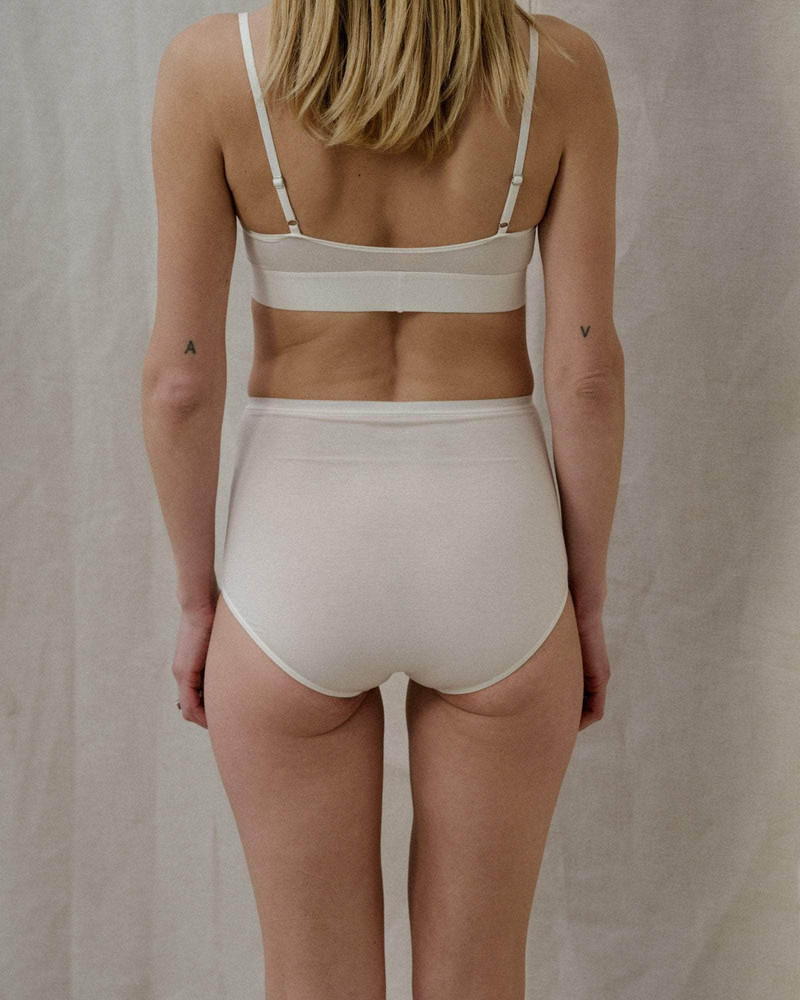 BASERANGE Highwaist Bell Pants - Bamboo Lyocell outlook
