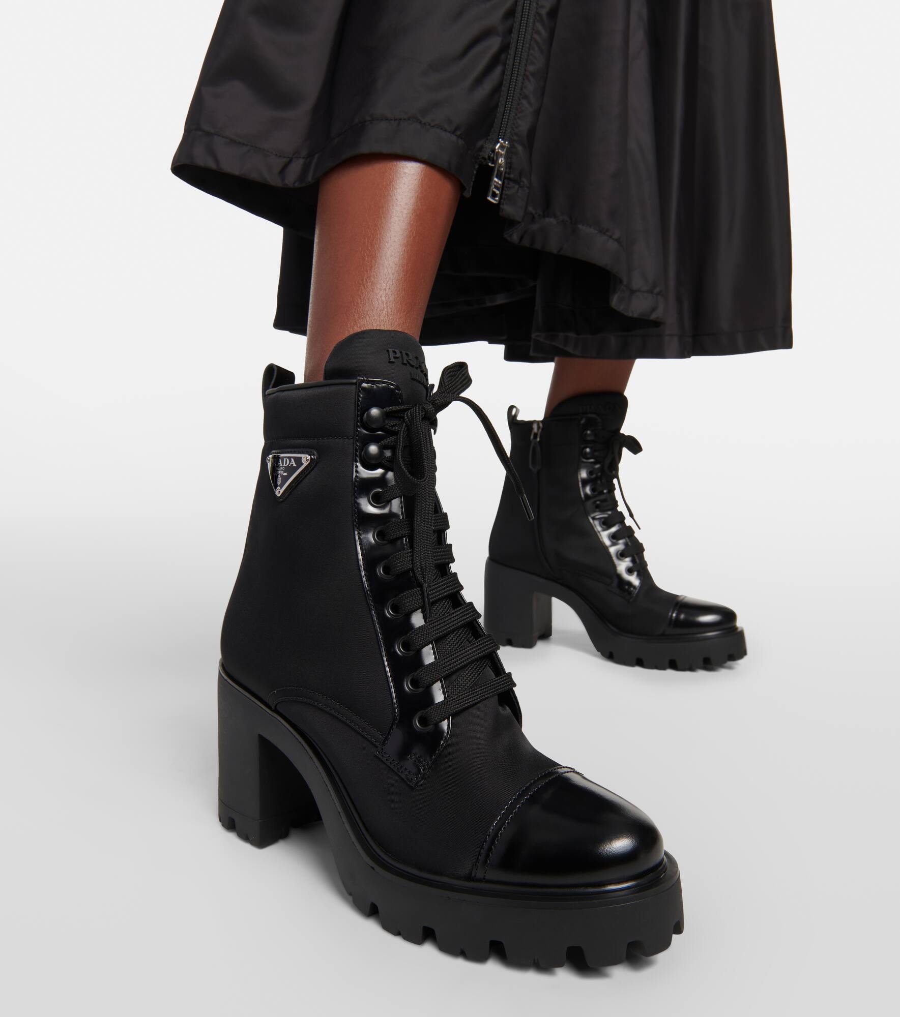 Leather-trimmed lace-up boots - 4