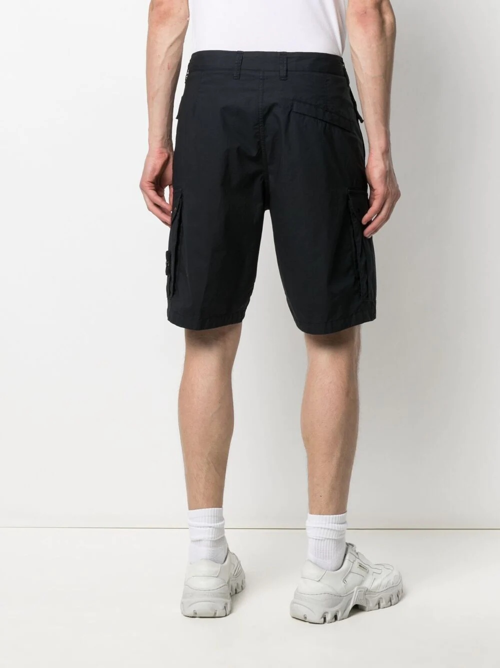 knee-length logo-patch shorts - 4