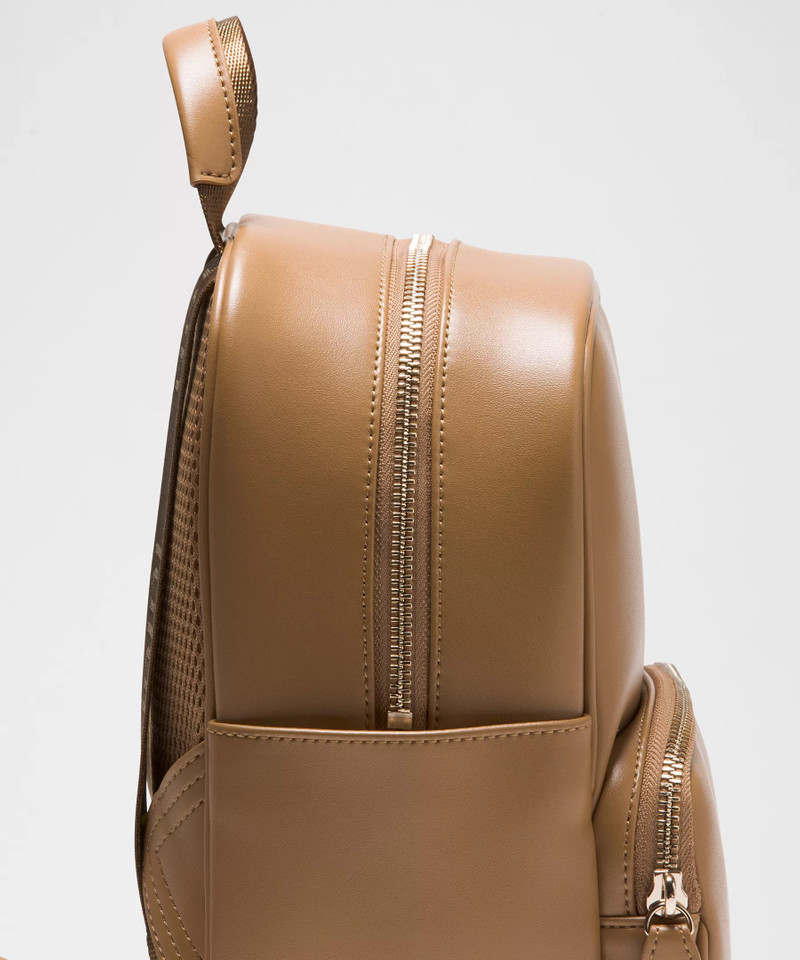 Everywhere Backpack Mini 4L *Smooth Leather Alternative 4