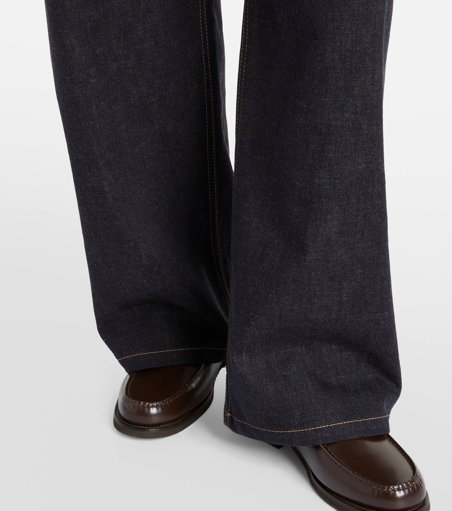 Mid-rise wide-leg jeans - 5