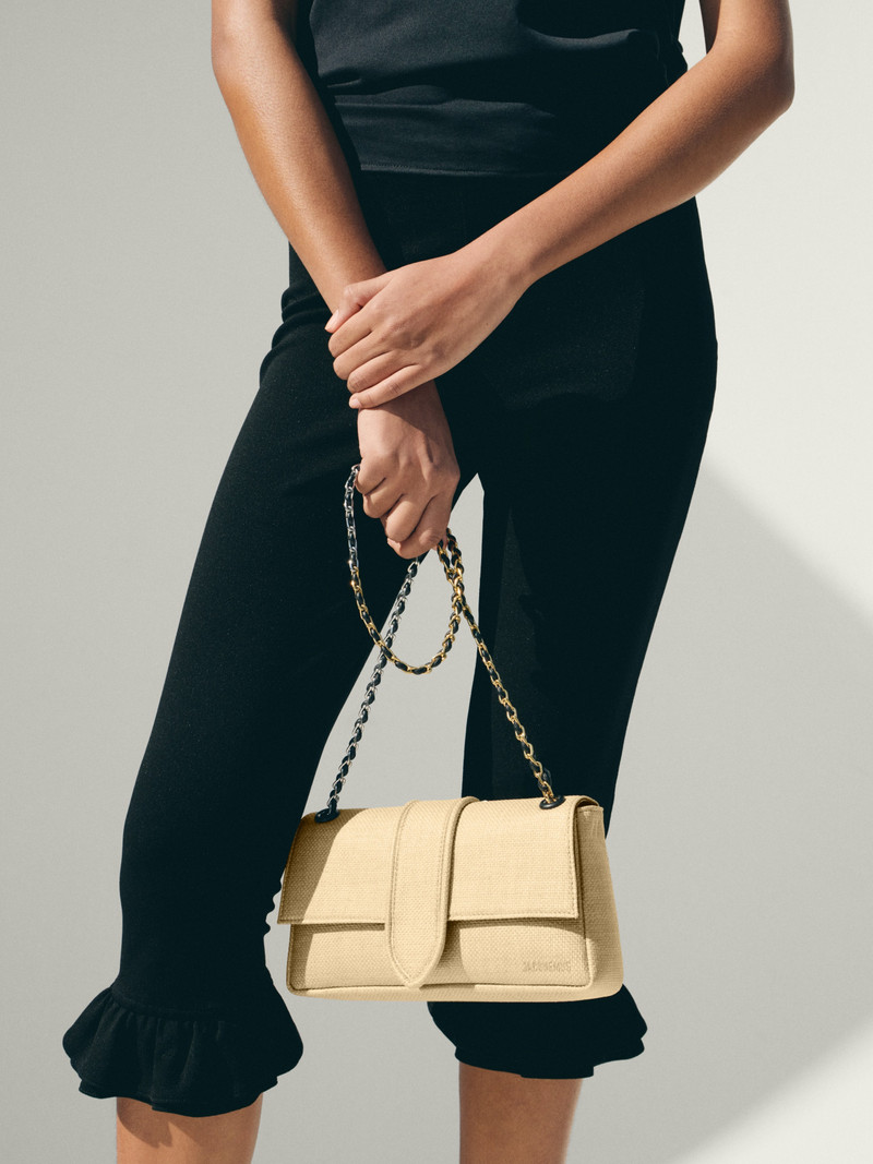 JACQUEMUS The Bambino Chaîne outlook