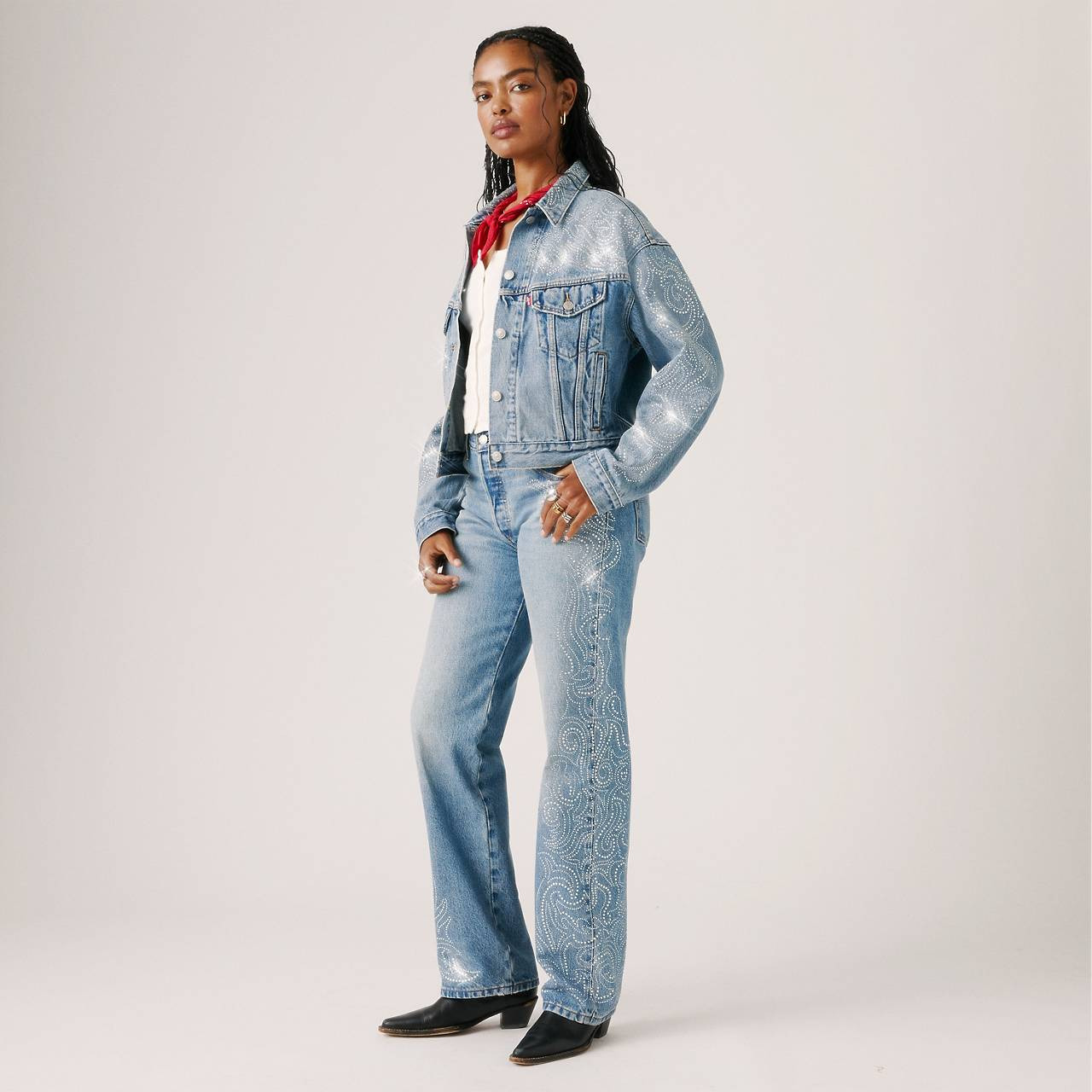 BEYONCÉ X LEVI’S® SHRUNKEN '90S TRUCKER JACKET - 5