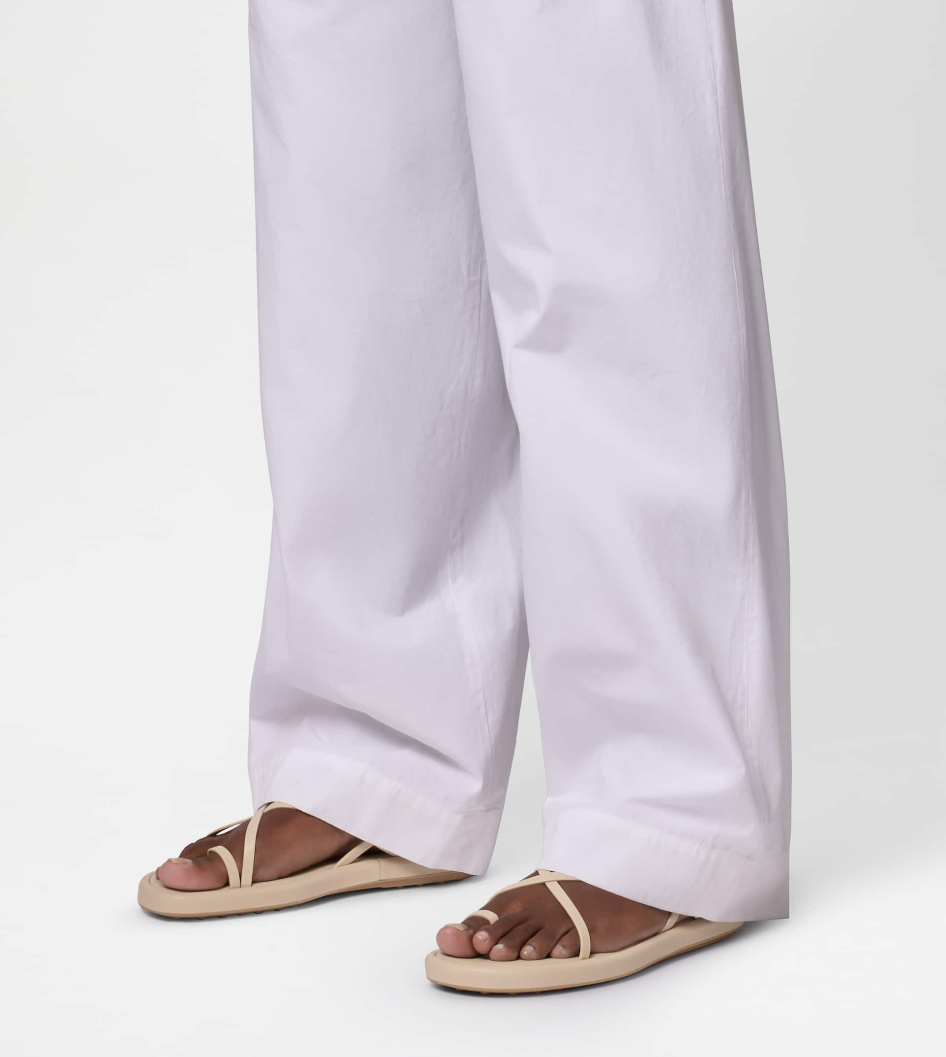 SANDALS IN LEATHER - OFF WHITE - 7