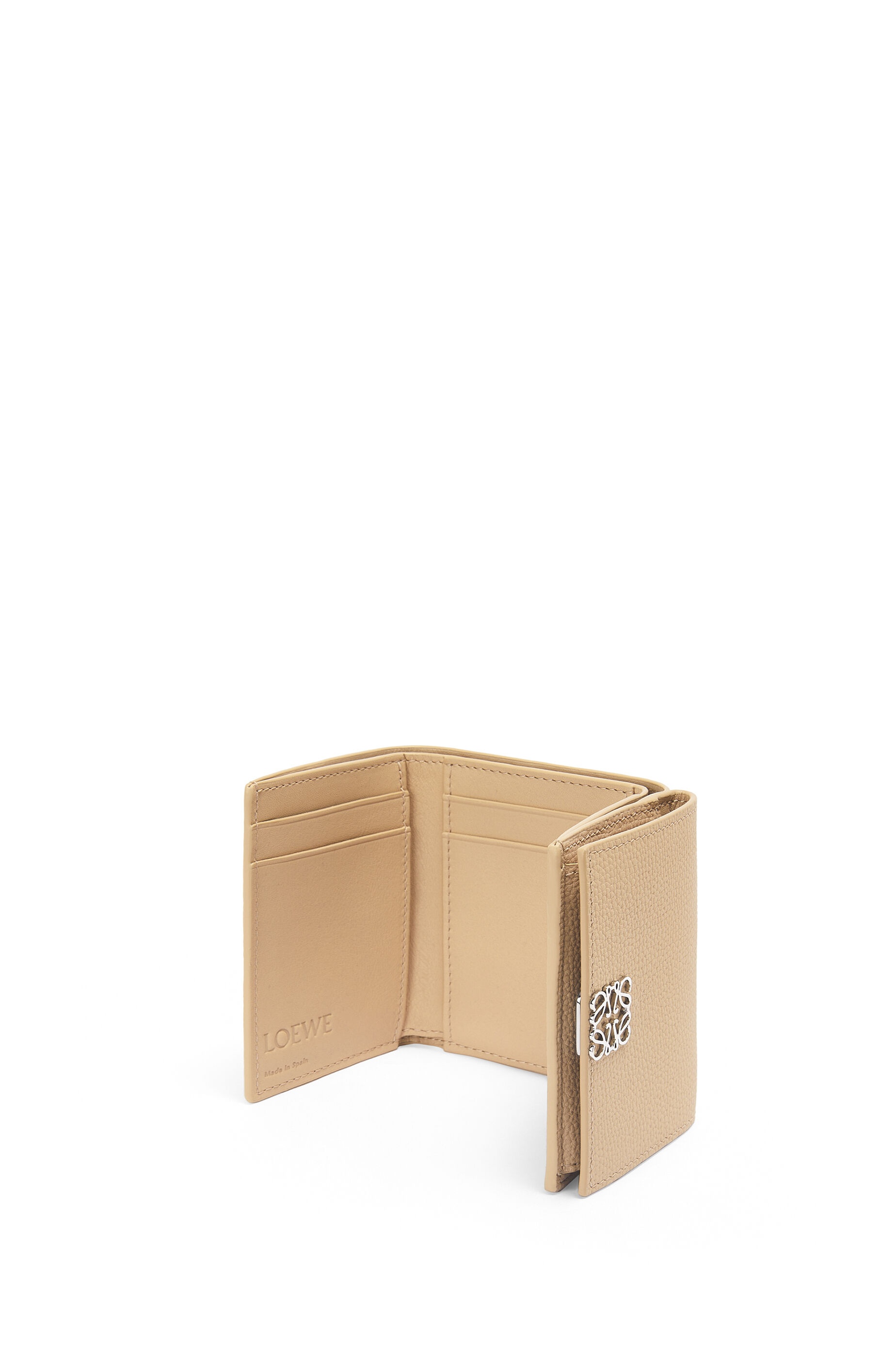 Anagram trifold wallet in pebble grain calfskin - 4