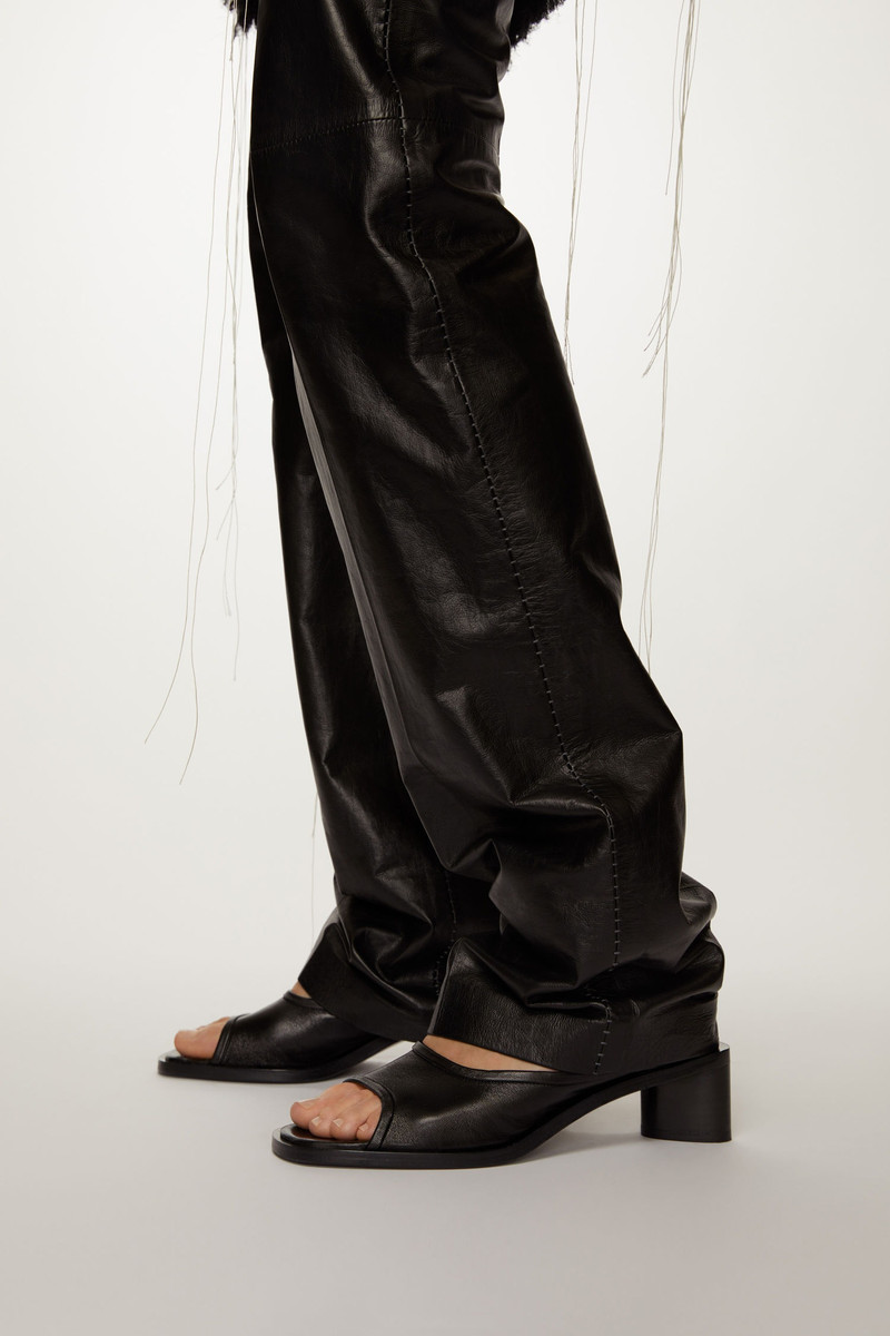 Open-toe leather mules black/black 6