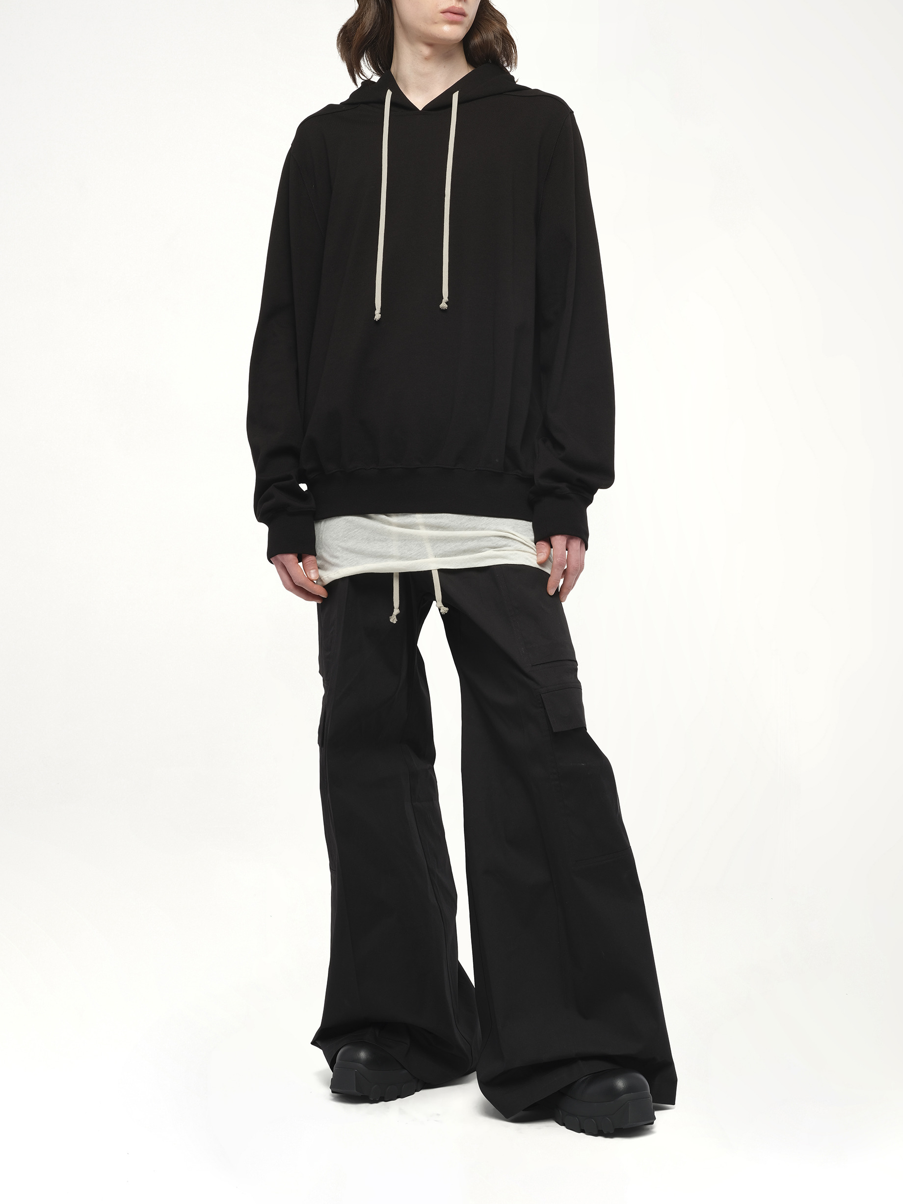 Pullover Hoodie in Black - 4