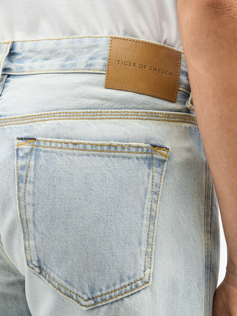 Marty County Regular-Fit Jeans 6