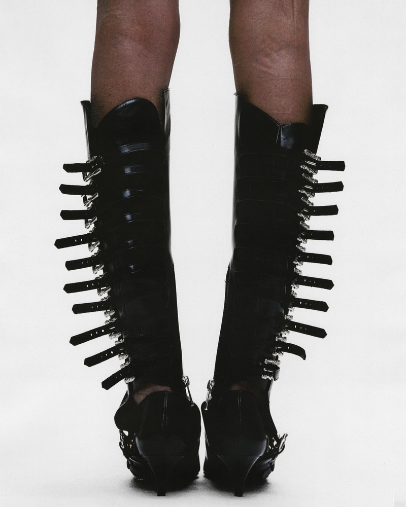 KITTEN HEEL WITH SPATS 4