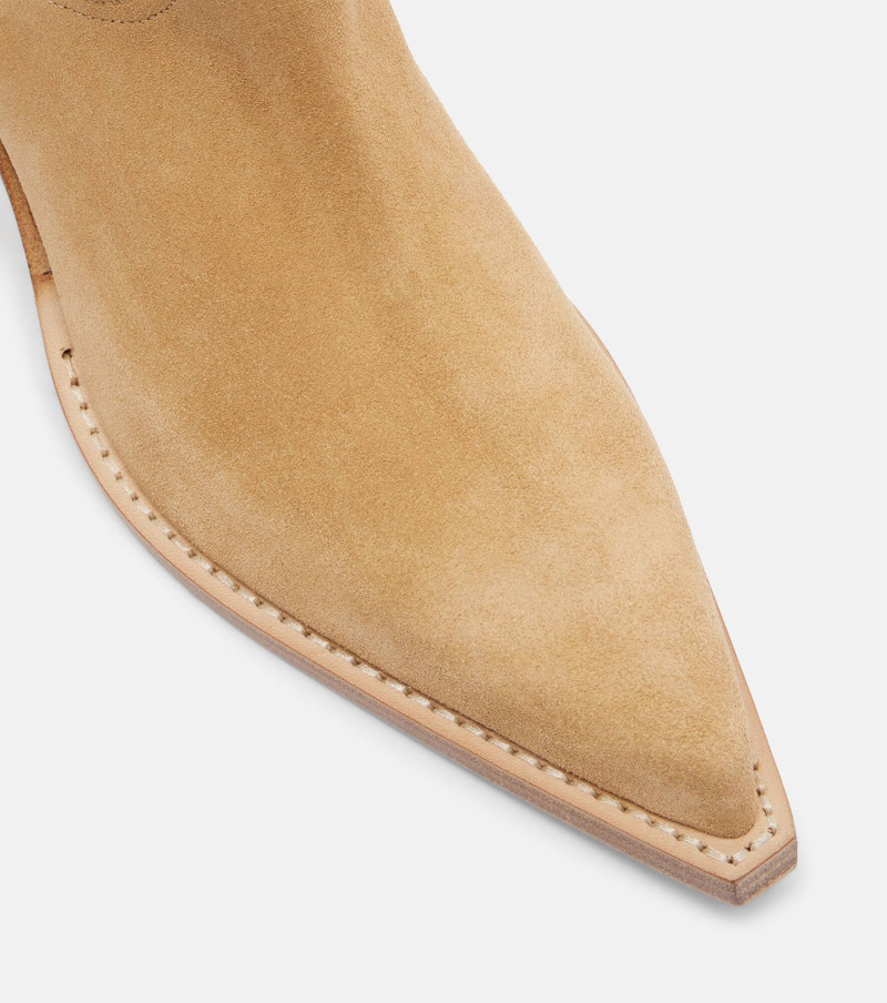 Dakota suede cowboy boots 6