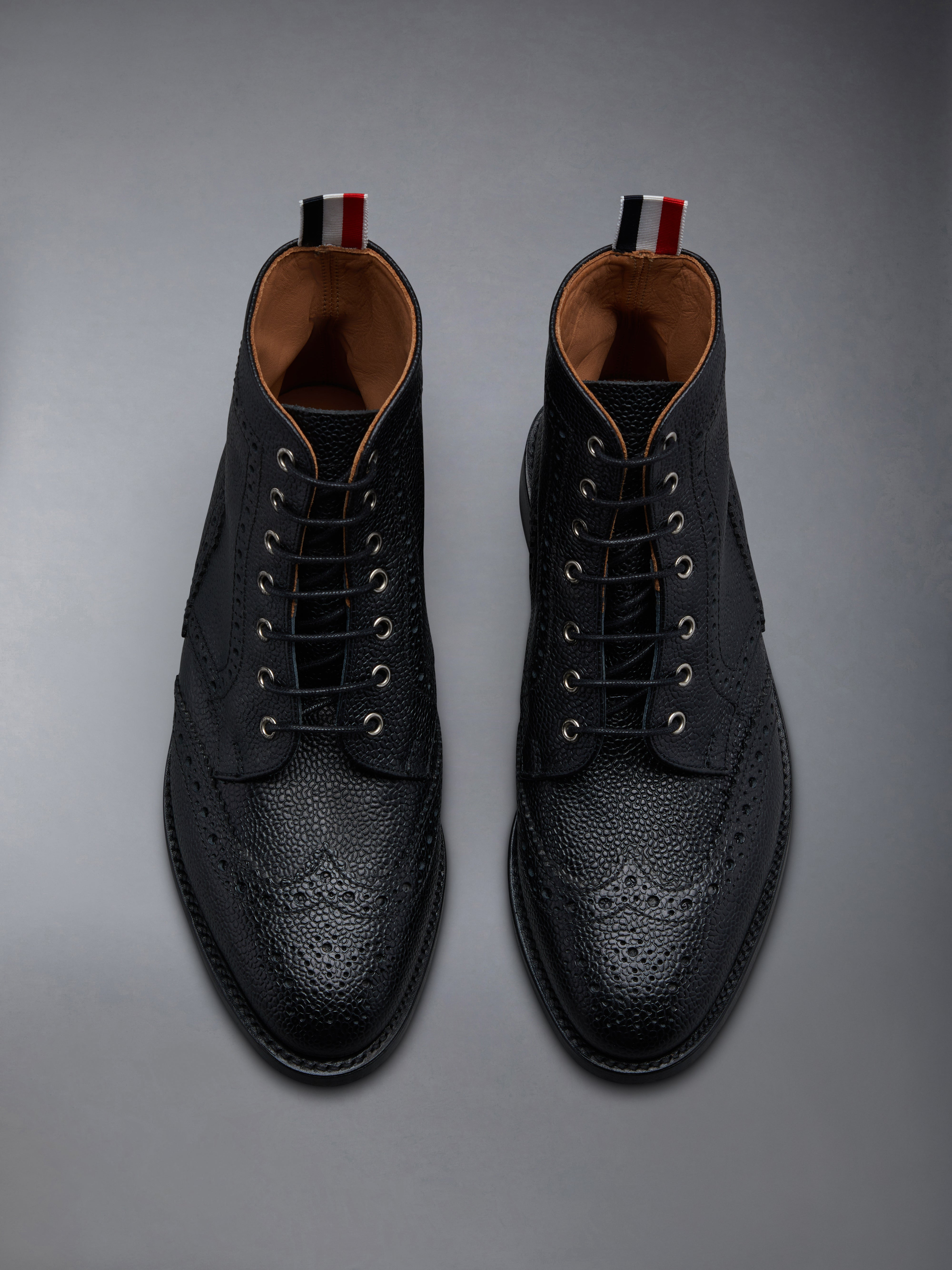 Wingtip Brogue Boot With Leather Sole In Black Pebble Grain - 5