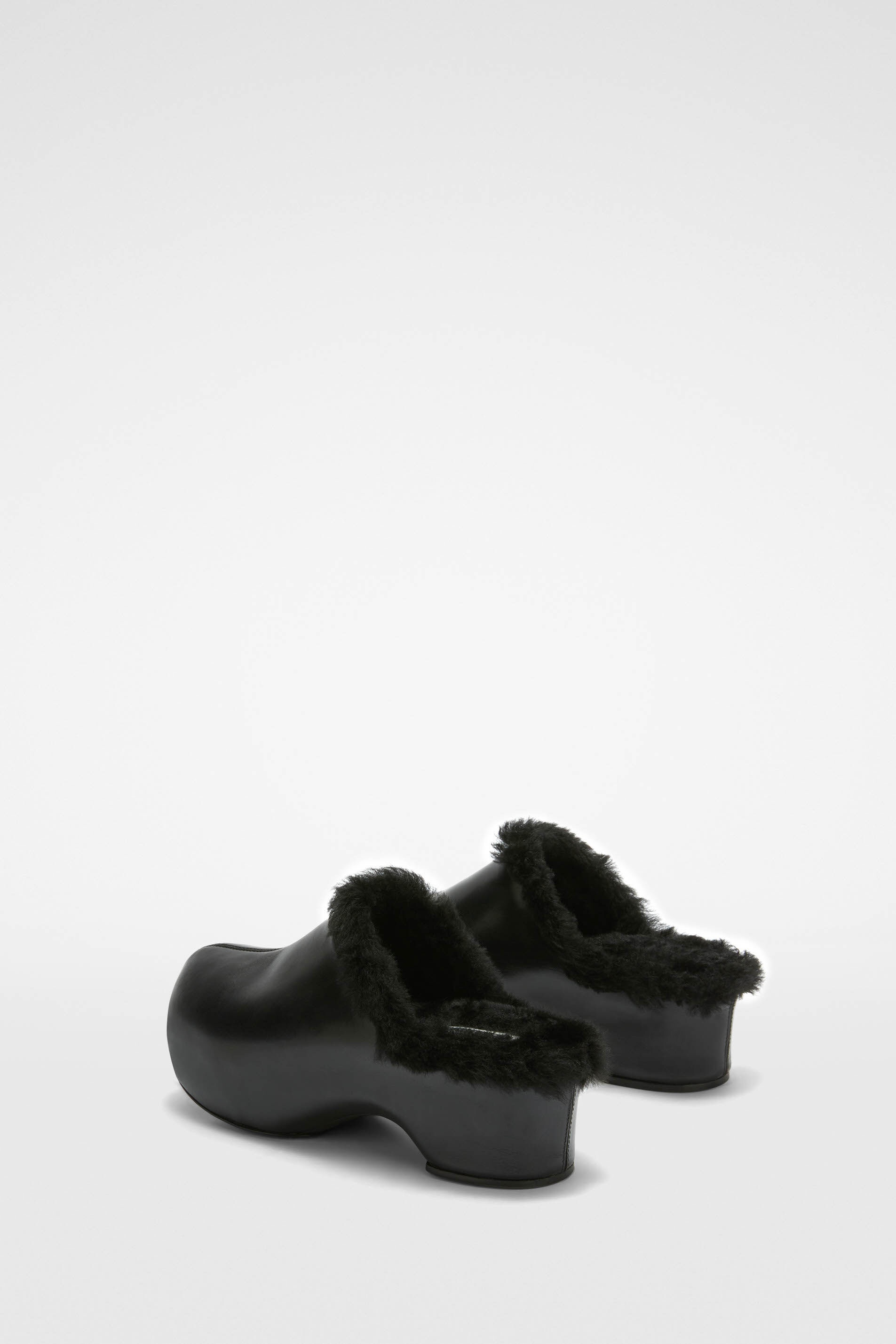 Clogs - 4
