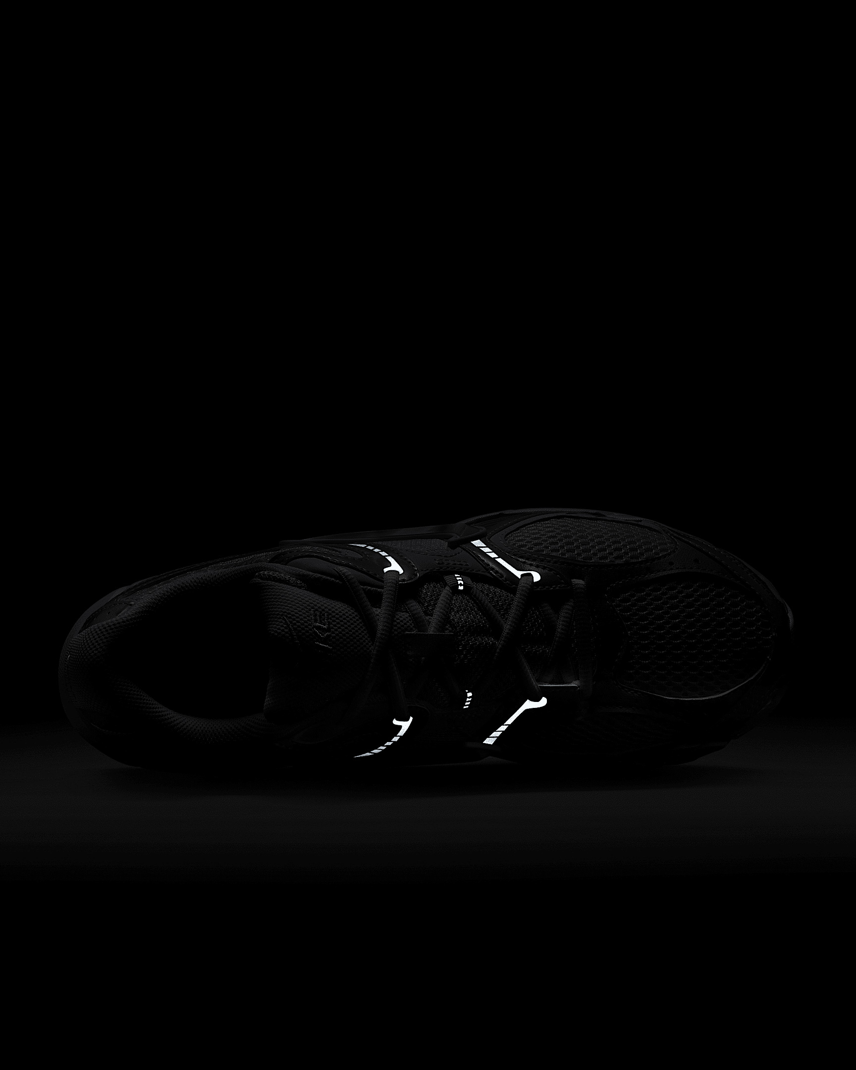 Nike V5 RNR Men's Shoes - 9