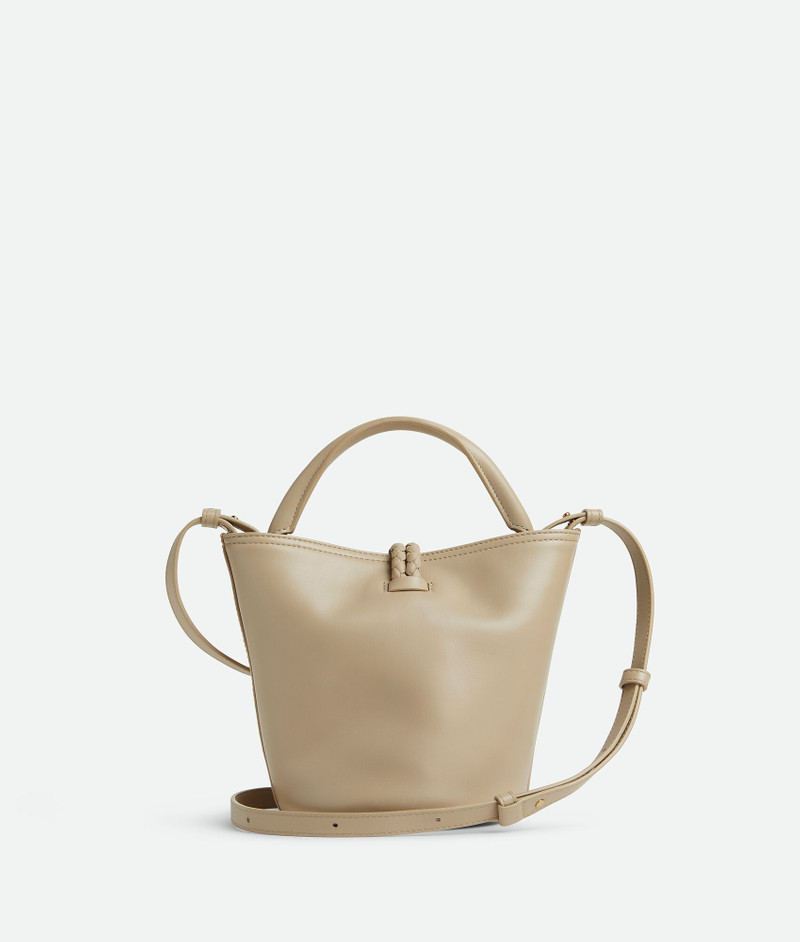 Bottega Veneta Small Liberta Bucket outlook