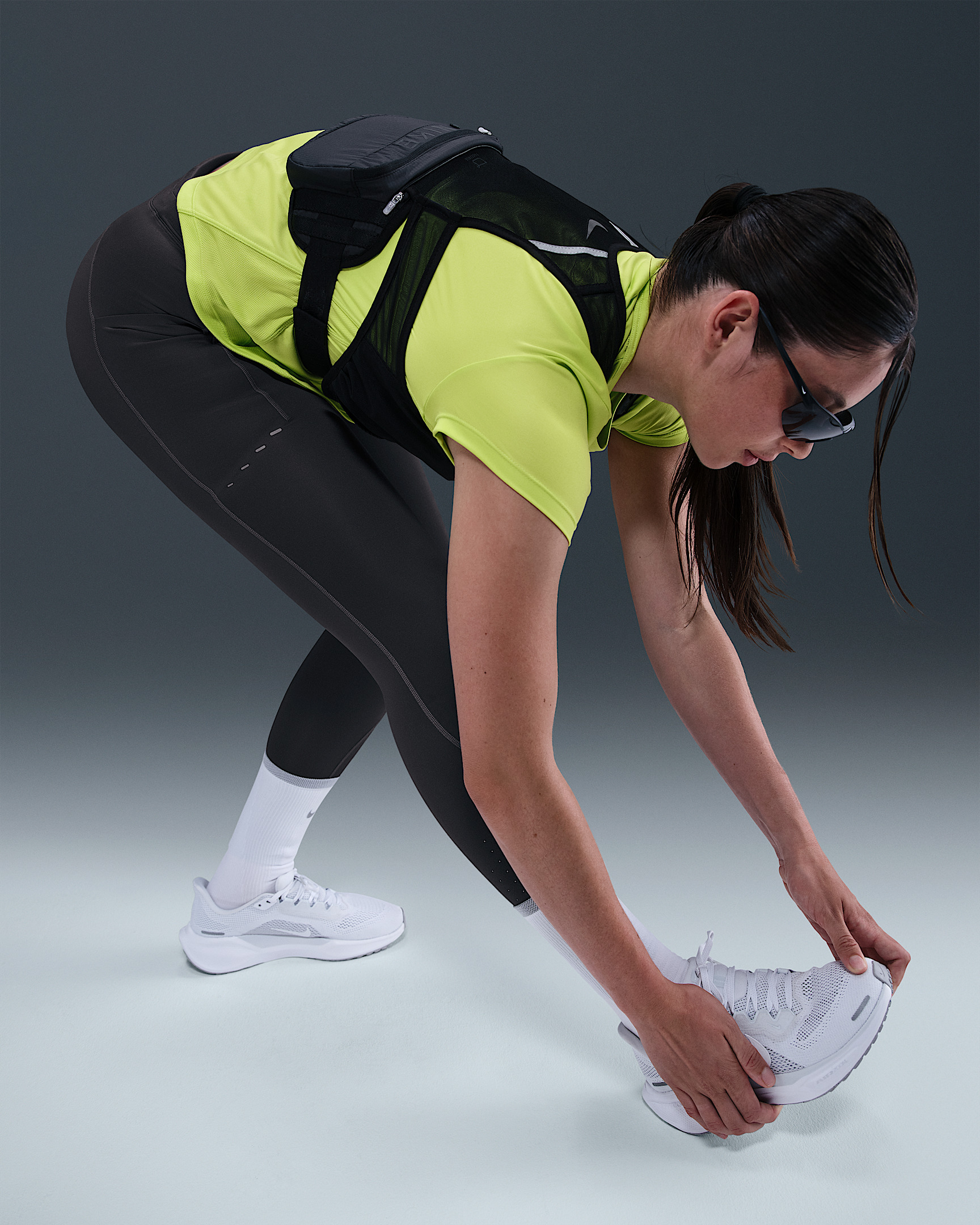 Nike Swift Women's High-Waisted 7/8 Running Leggings with Reflective Accents - 5