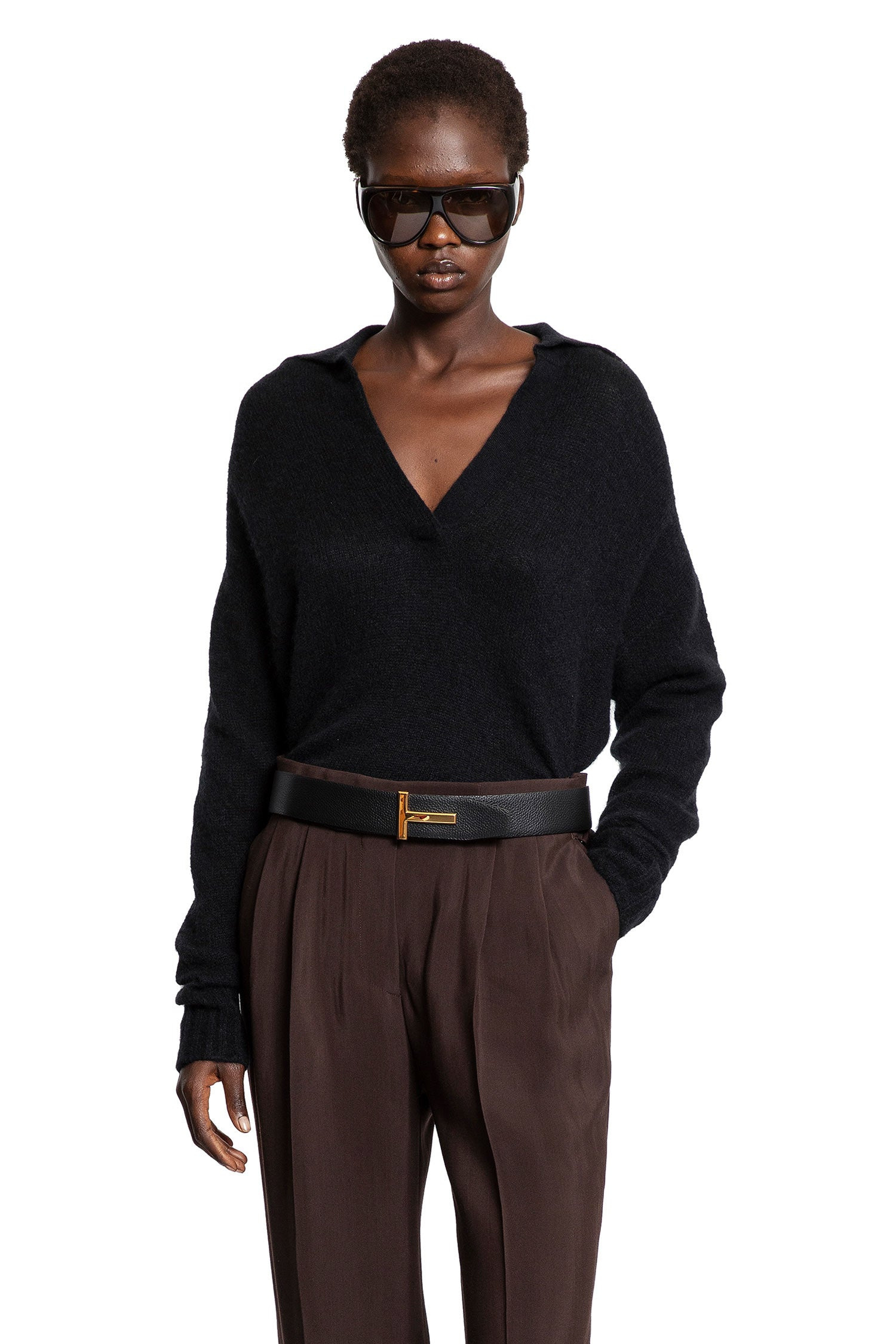 Cashmere-Silk-V-Neck-Sweater - 7