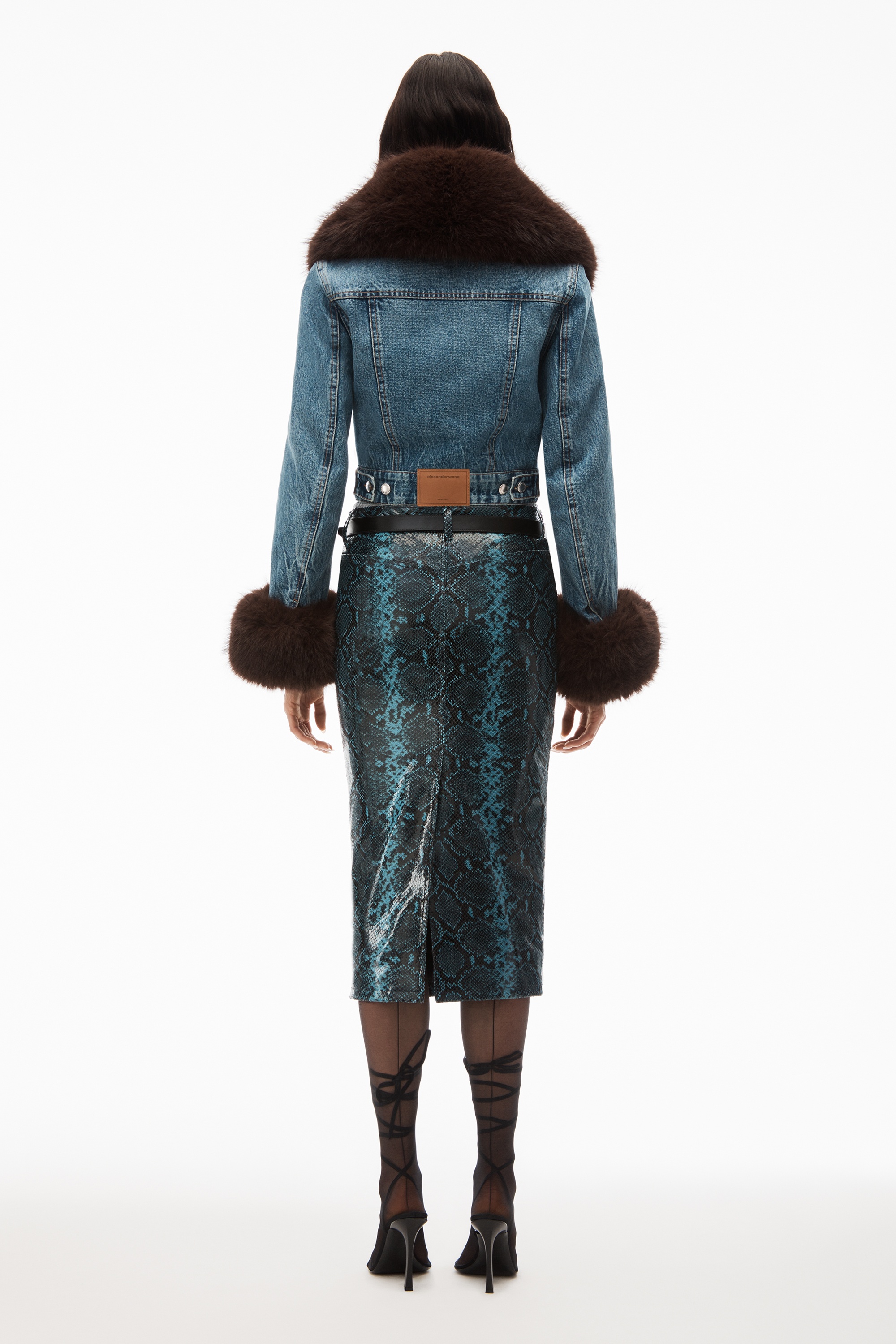 indigo denim jacket with faux fur - 5