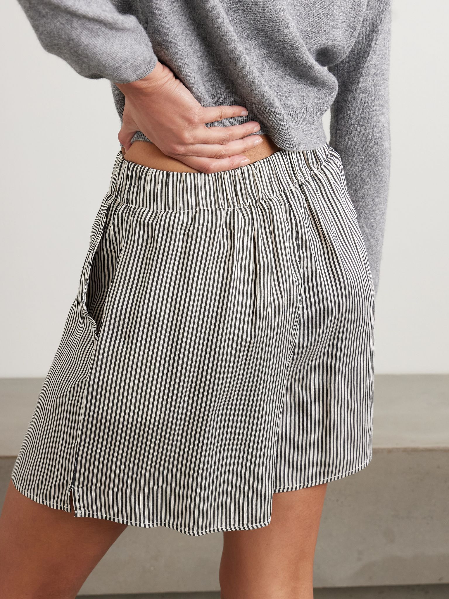 Lui embroidered striped woven shorts Black - 3