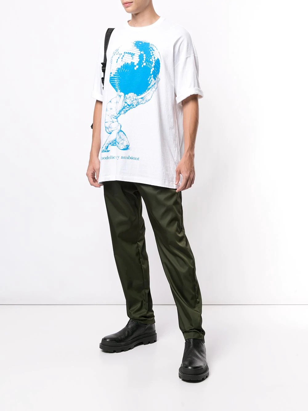 graphic-print T-shirt - 2