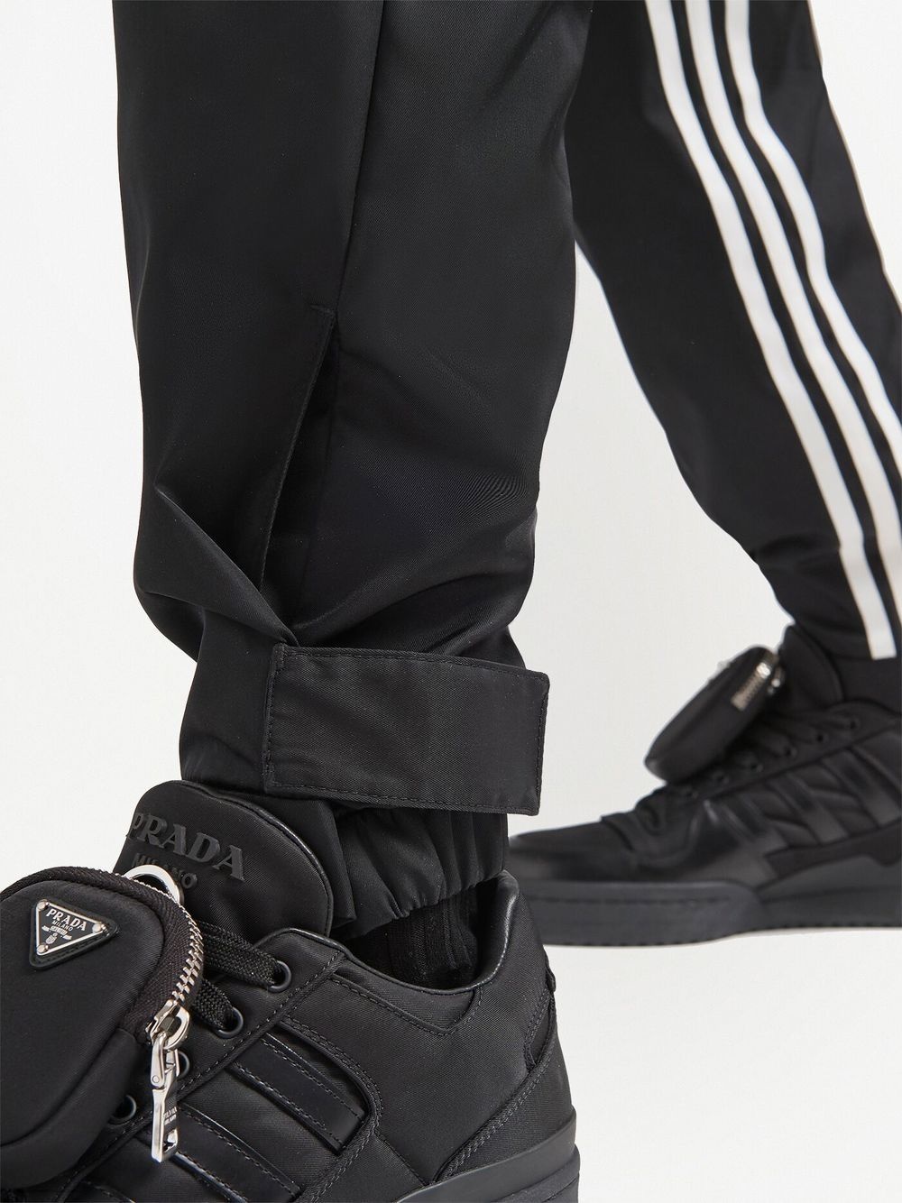 x adidas triangle logo track pants - 4