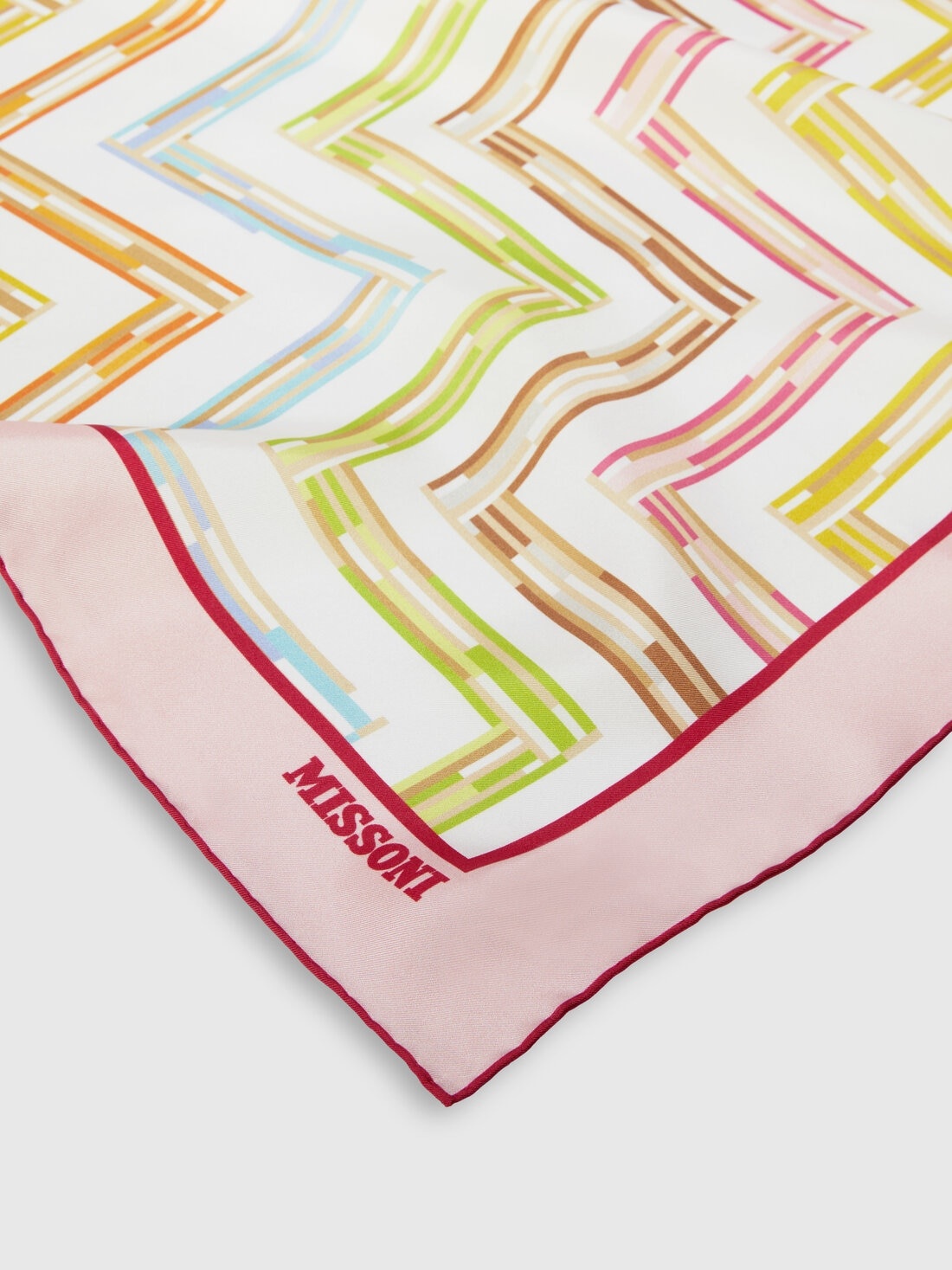 100% silk scarf with zigzag pattern and printed border - 2