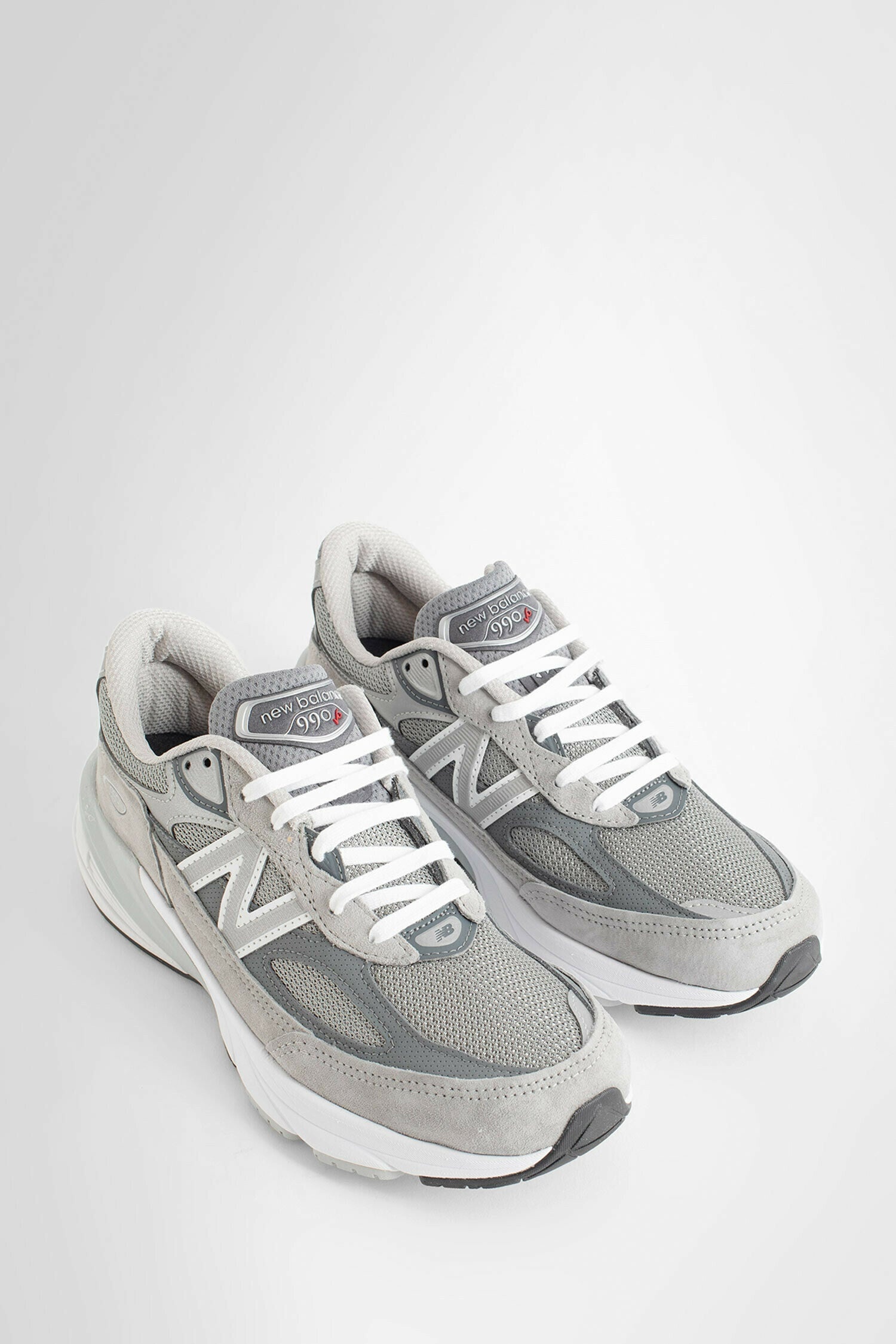 NEW BALANCE UNISEX GREY SNEAKERS - 7