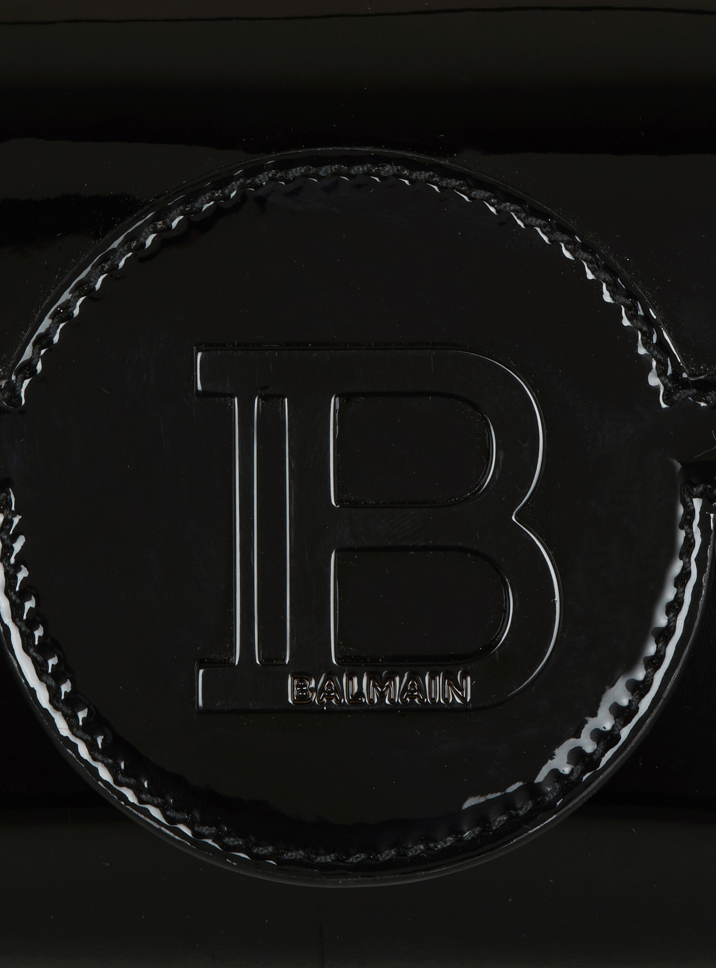 B-Buzz Pouch 23 in patent leather - 7