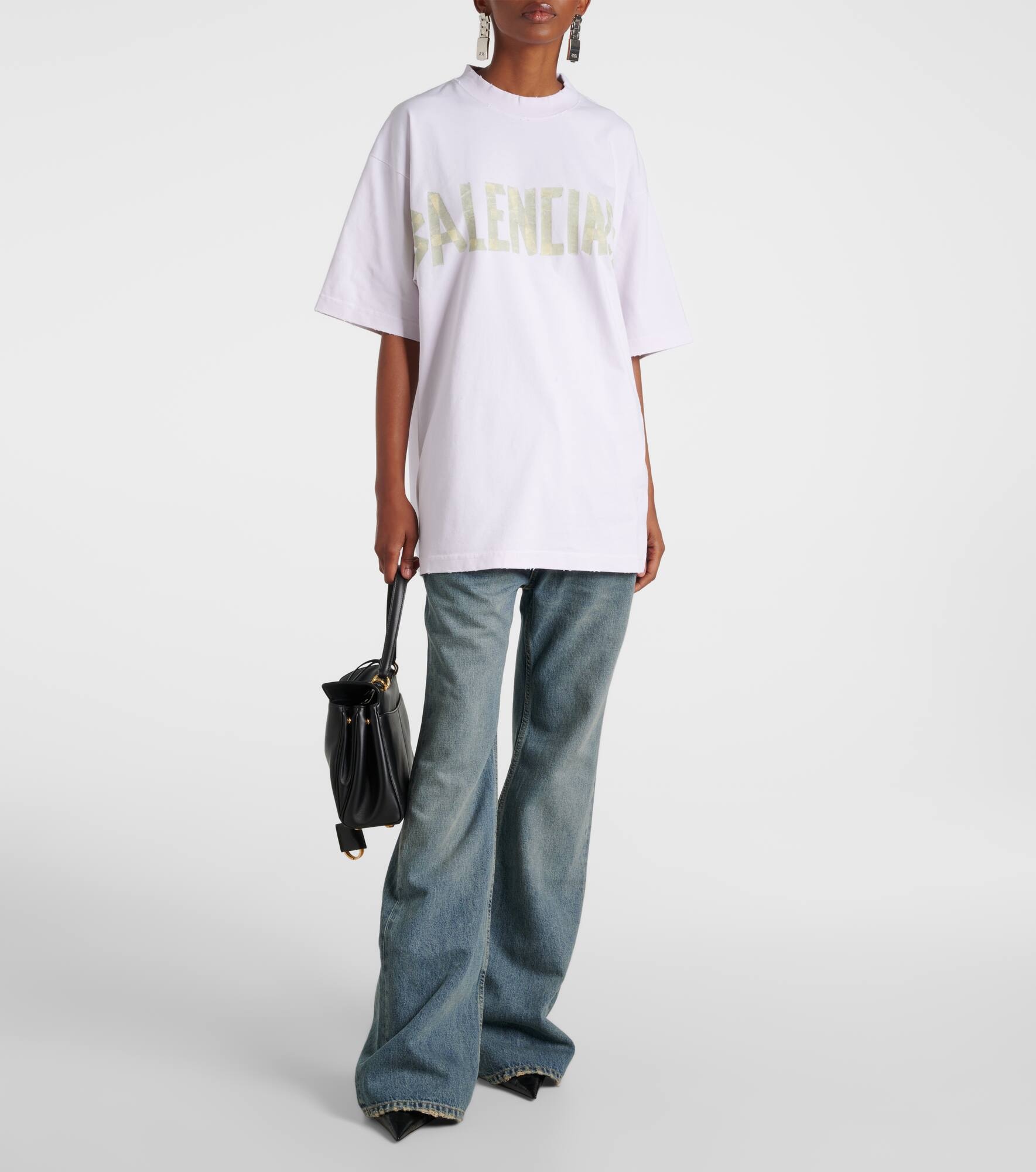 Mid-rise flared jeans - 2